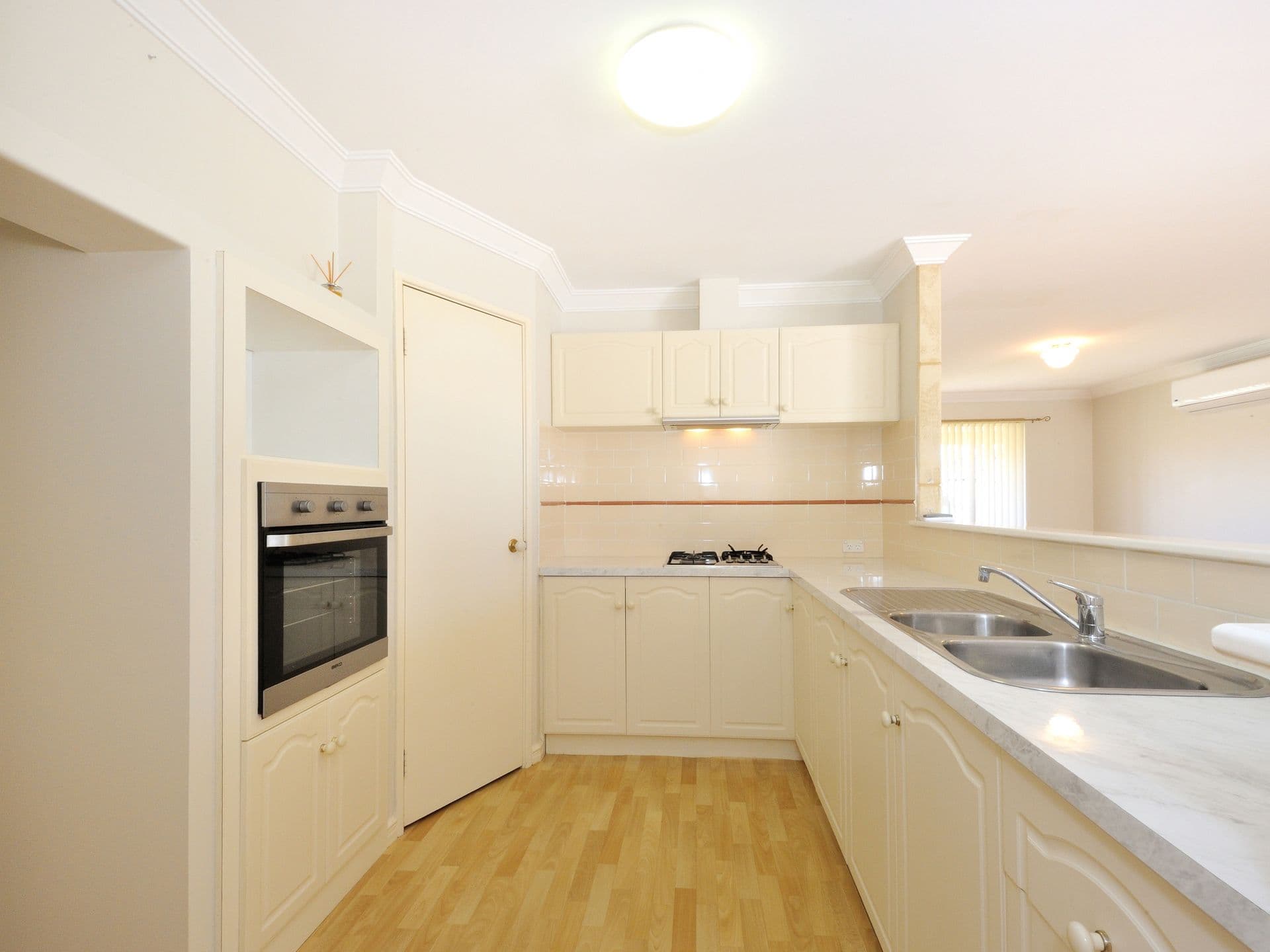 20/61 Rockingham Beach Road, Rockingham, WA, 6168, Port Kennedy - Thumbnail 7