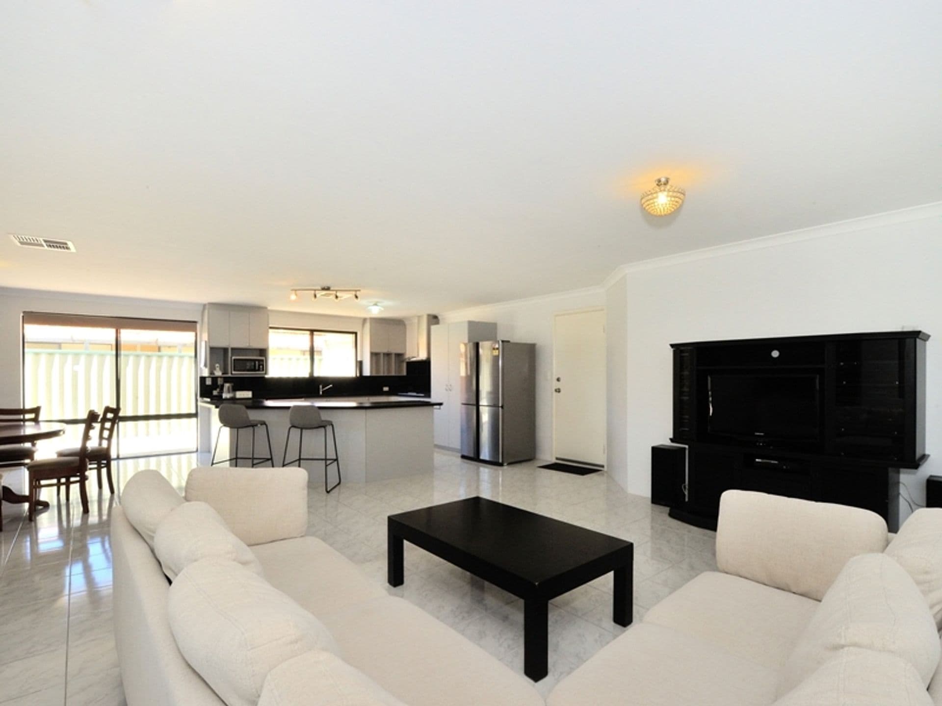 20/61 Rockingham Beach Road, Rockingham, WA, 6168, Port Kennedy - Thumbnail 7