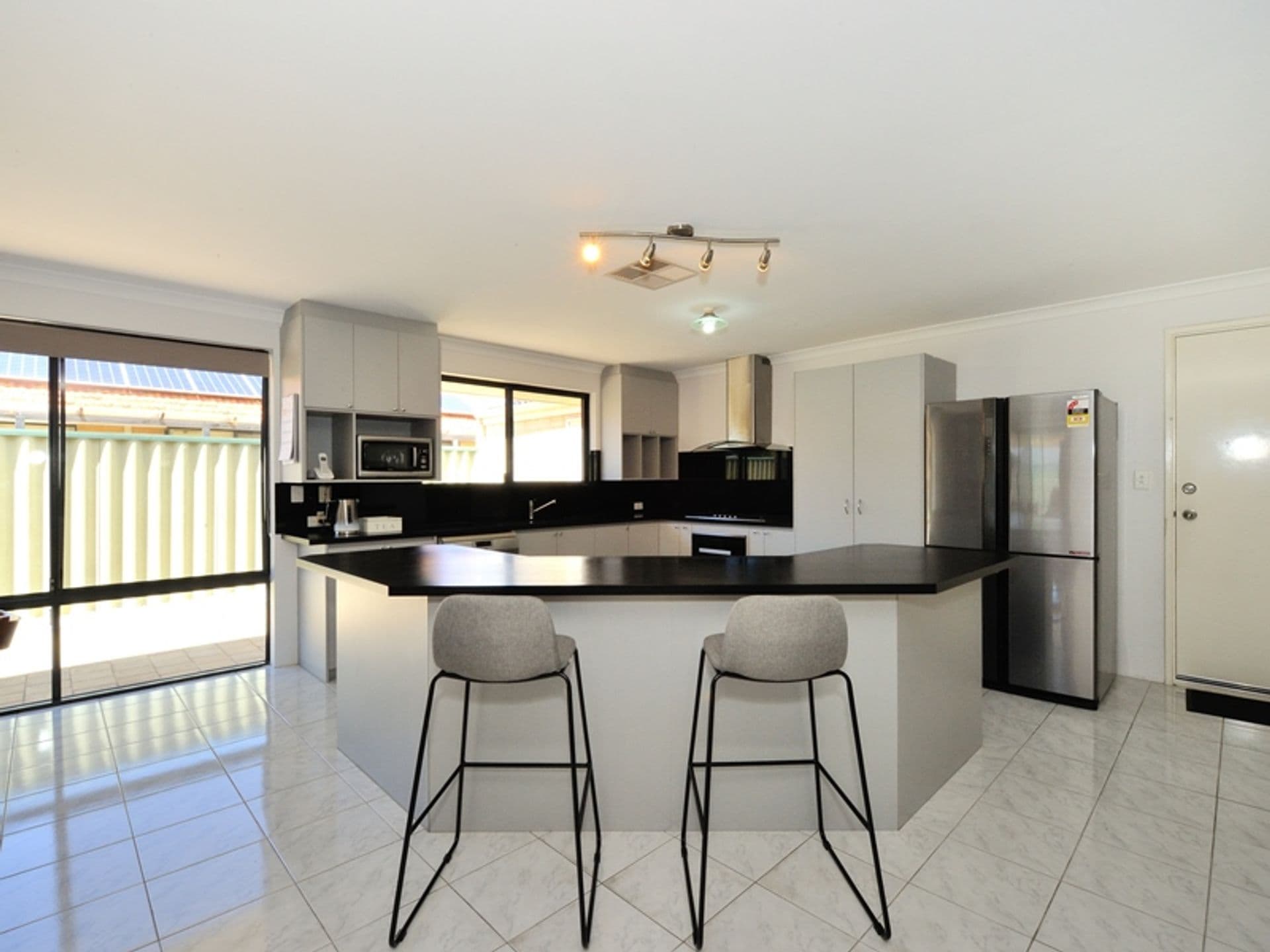 20/61 Rockingham Beach Road, Rockingham, WA, 6168, Port Kennedy - Thumbnail 5