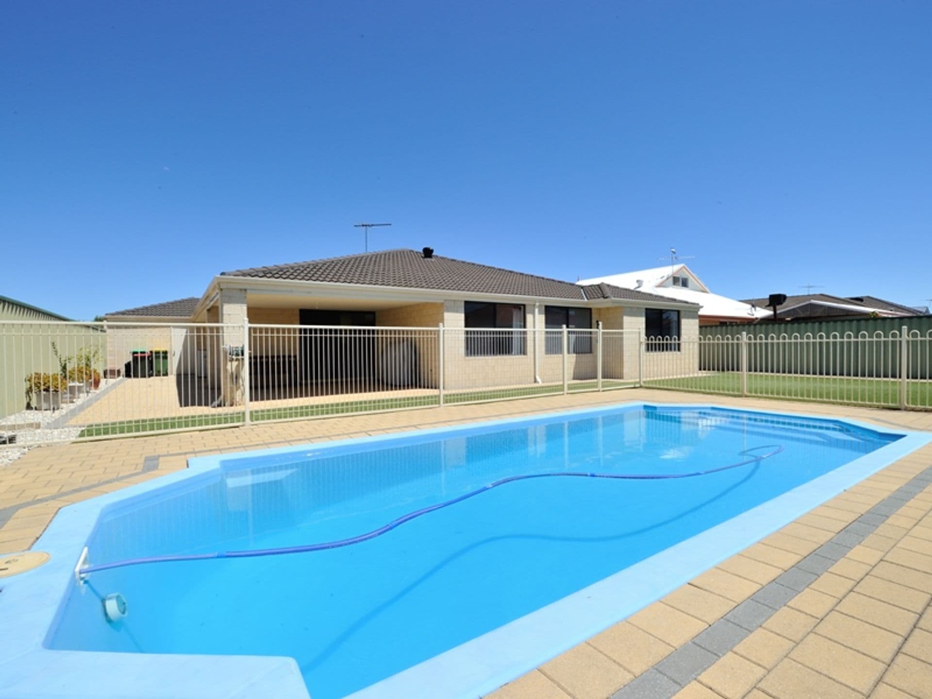 20/61 Rockingham Beach Road, Rockingham, WA, 6168, Port Kennedy - Thumbnail 2