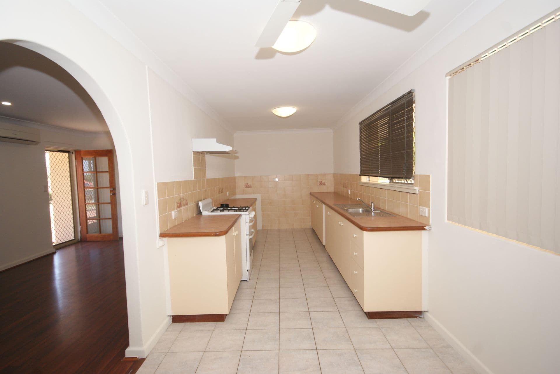 20/61 Rockingham Beach Road, Rockingham, WA, 6168, Parmelia - Thumbnail 3