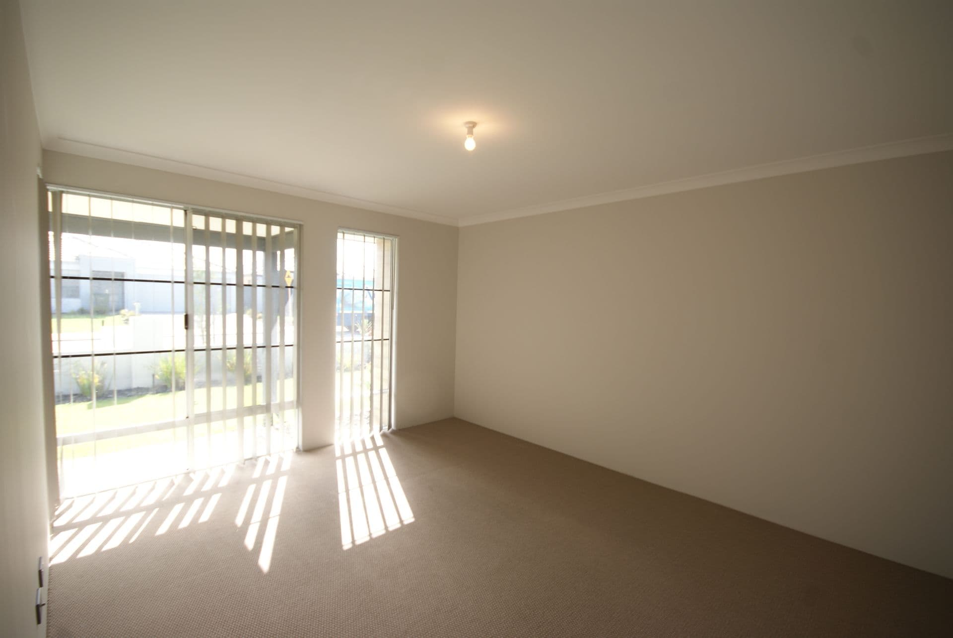 20/61 Rockingham Beach Road, Rockingham, WA, 6168, Wellard - Thumbnail 2