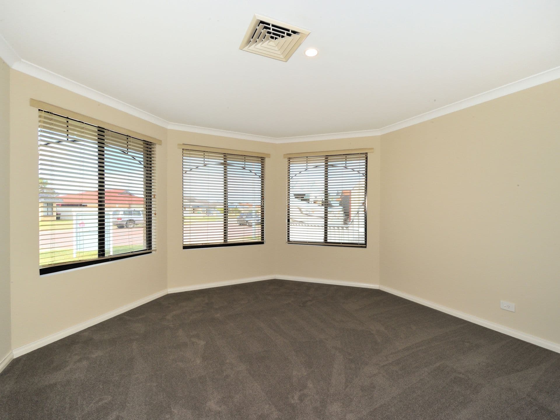 20/61 Rockingham Beach Road, Rockingham, WA, 6168, Port Kennedy - Thumbnail 3