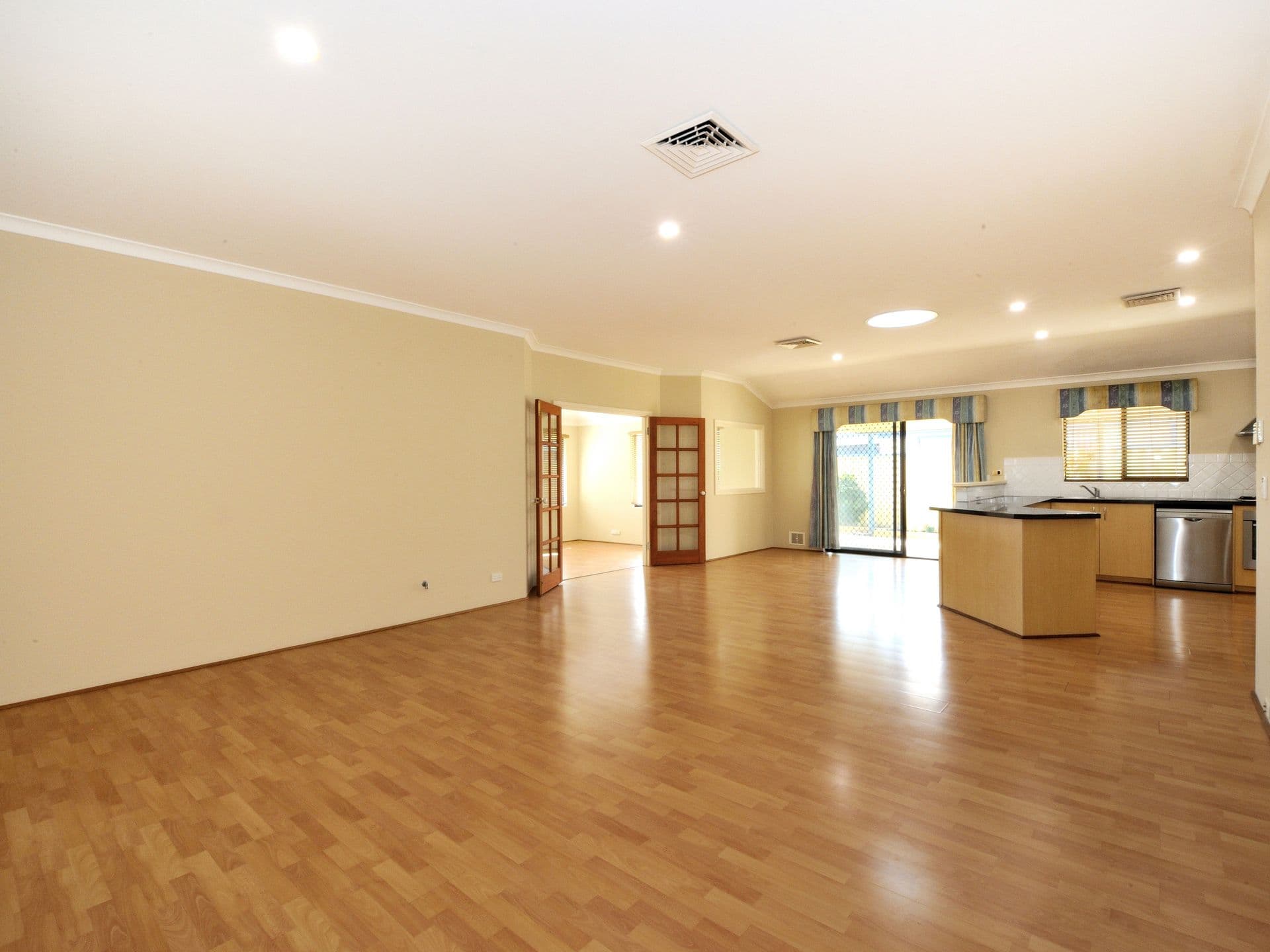20/61 Rockingham Beach Road, Rockingham, WA, 6168, Port Kennedy - Thumbnail 8