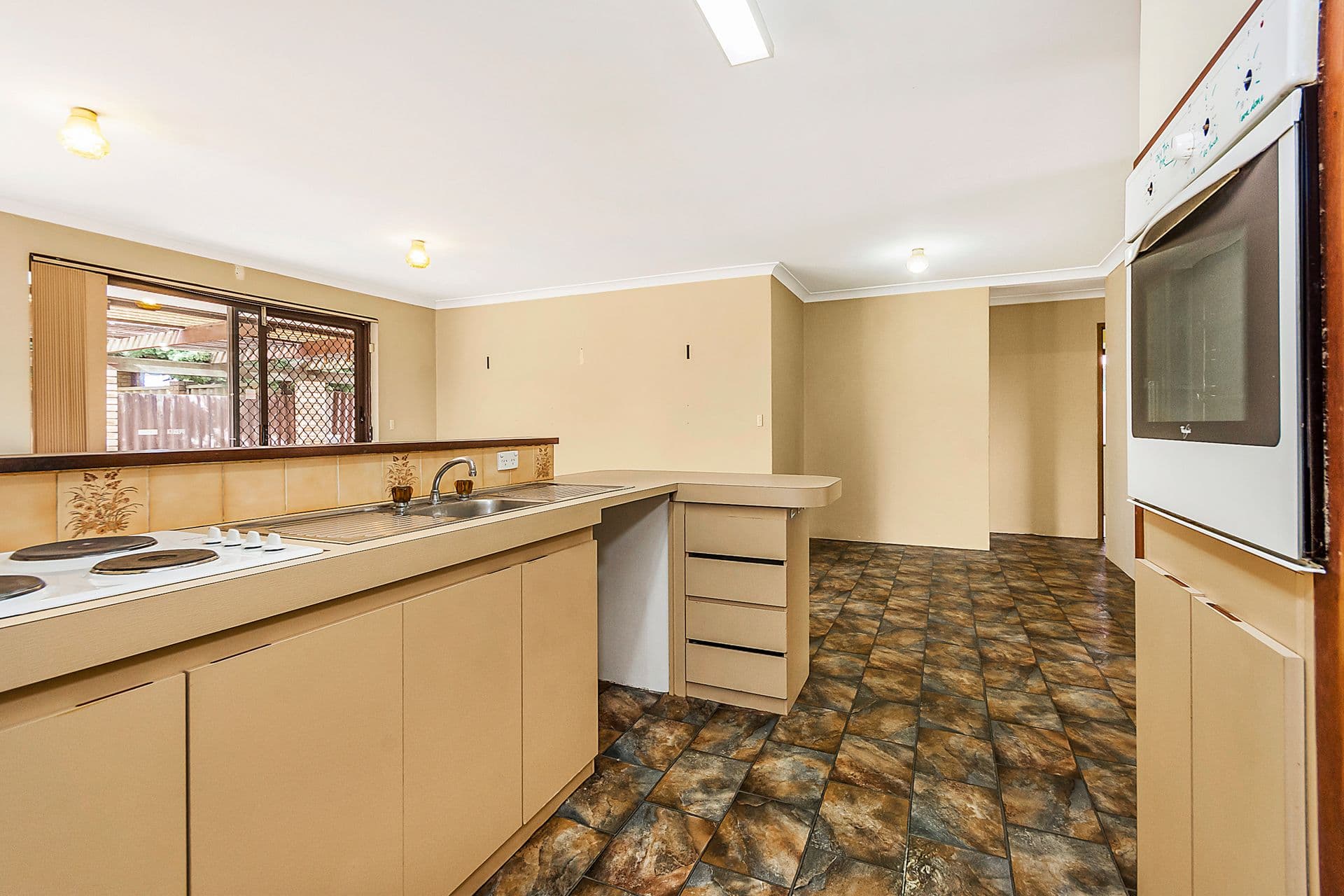 20/61 Rockingham Beach Road, Rockingham, WA, 6168, Safety Bay - Thumbnail 7