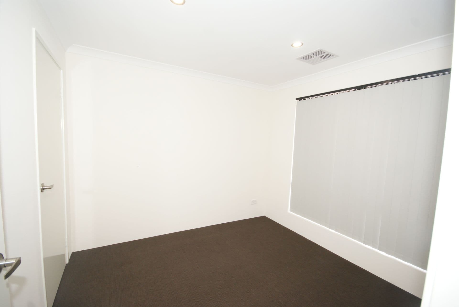 16 Bentham Rise, Wellard, WA, 6170, Wellard - Thumbnail 2