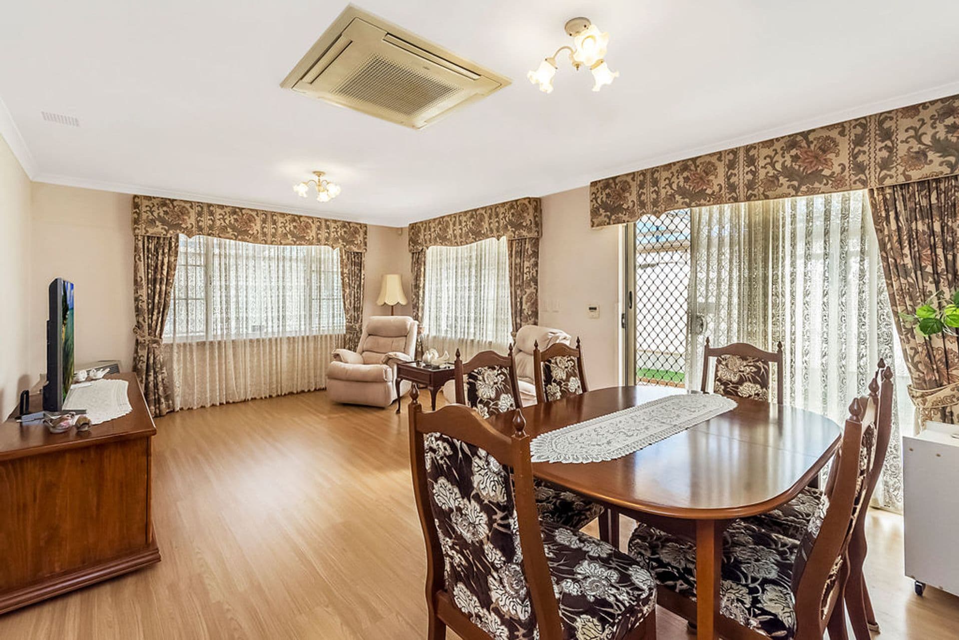 10 Pebblebeach Cove, Waikiki, WA, 6169, Waikiki - Thumbnail 6