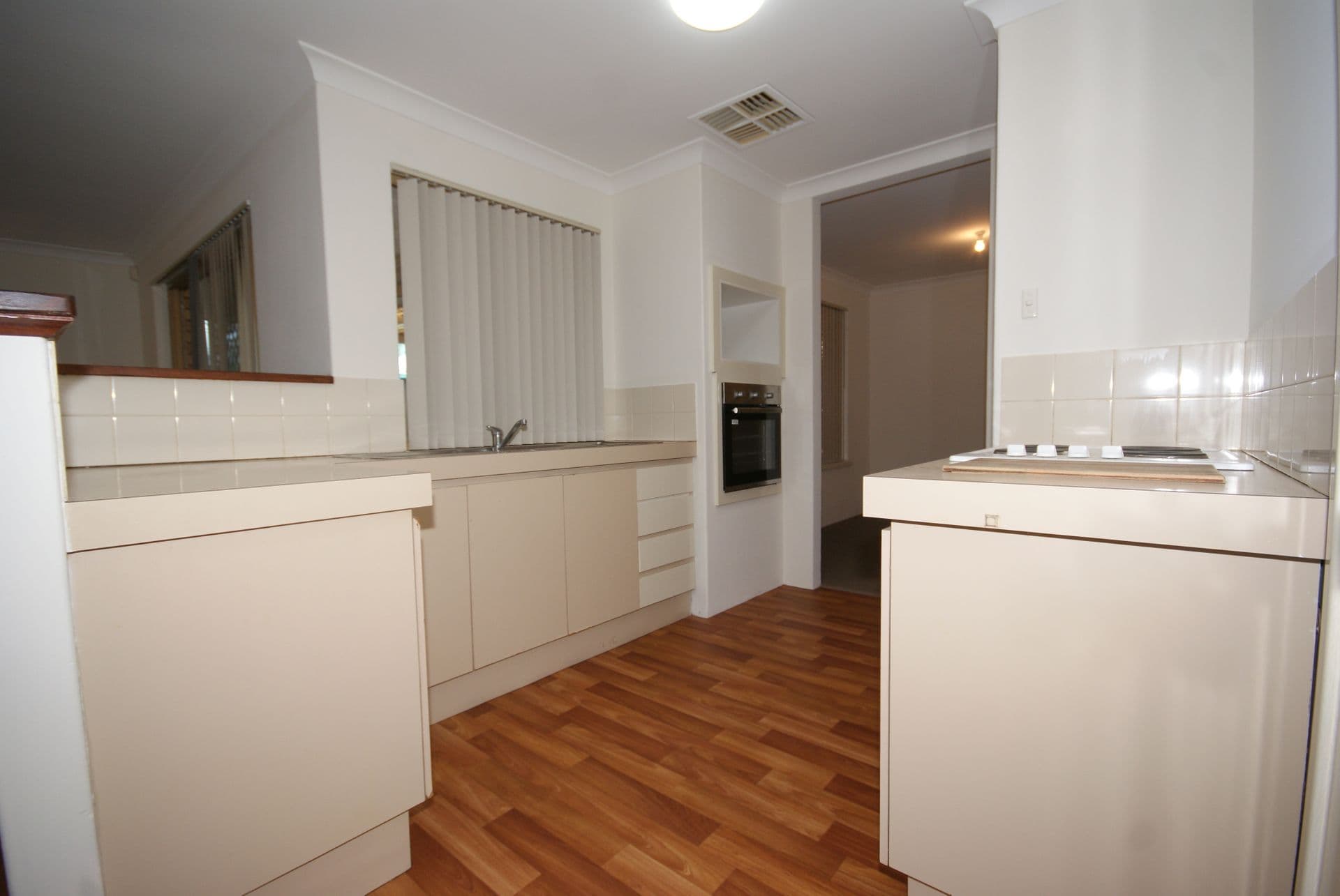 20/61 Rockingham Beach Road, Rockingham, WA, 6168, Yangebup - Thumbnail 4