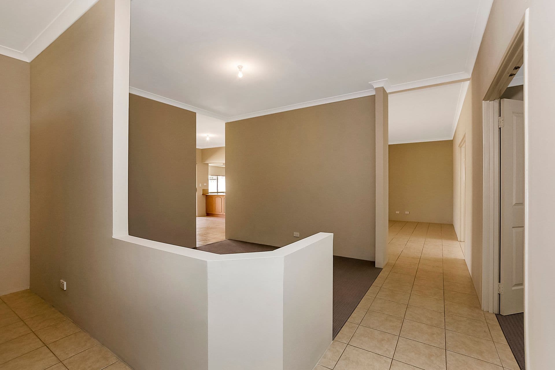 20/61 Rockingham Beach Road, Rockingham, WA, 6168, Baldivis - Thumbnail 2