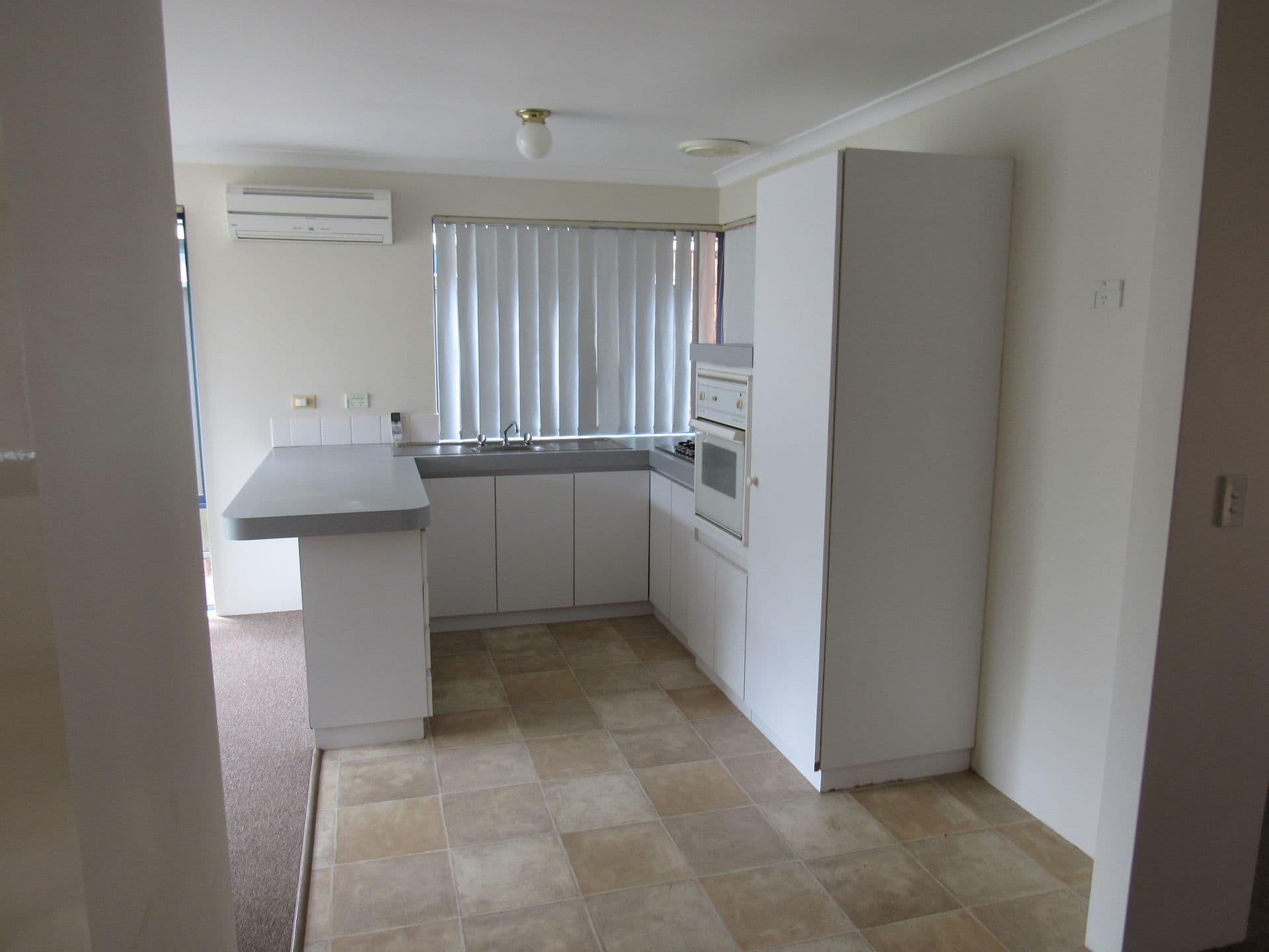 6/12 Dowling Street, Rockingham, WA, 6168, Rockingham - Thumbnail 4