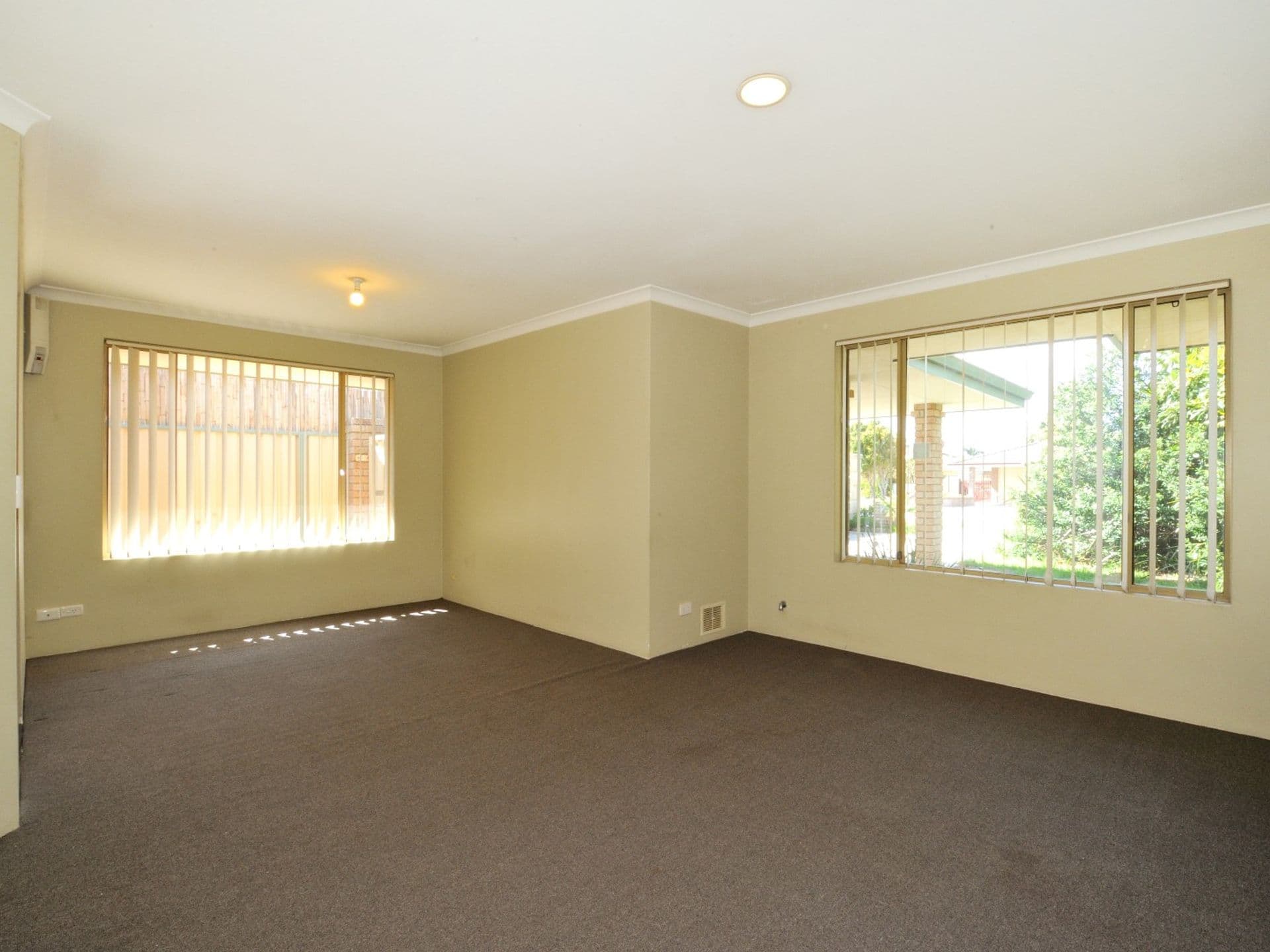 20/61 Rockingham Beach Road, Rockingham, WA, 6168, Cooloongup - Thumbnail 3