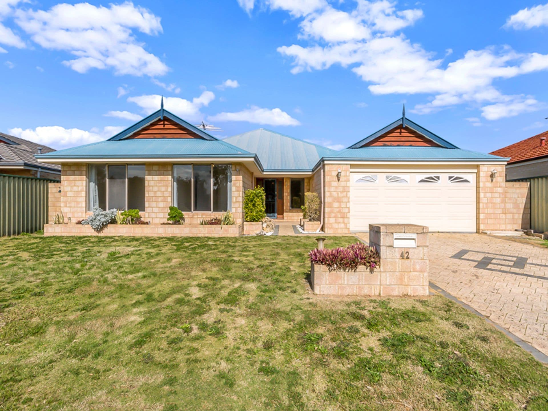 42 Achiever Avenue, Port Kennedy, WA, 6172, Port Kennedy - Thumbnail 2