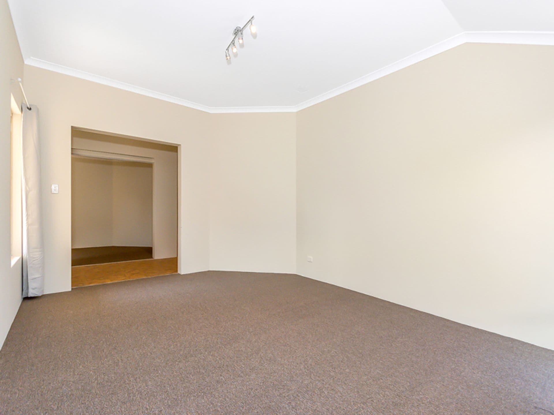 42 Achiever Avenue, Port Kennedy, WA, 6172, Port Kennedy - Thumbnail 4