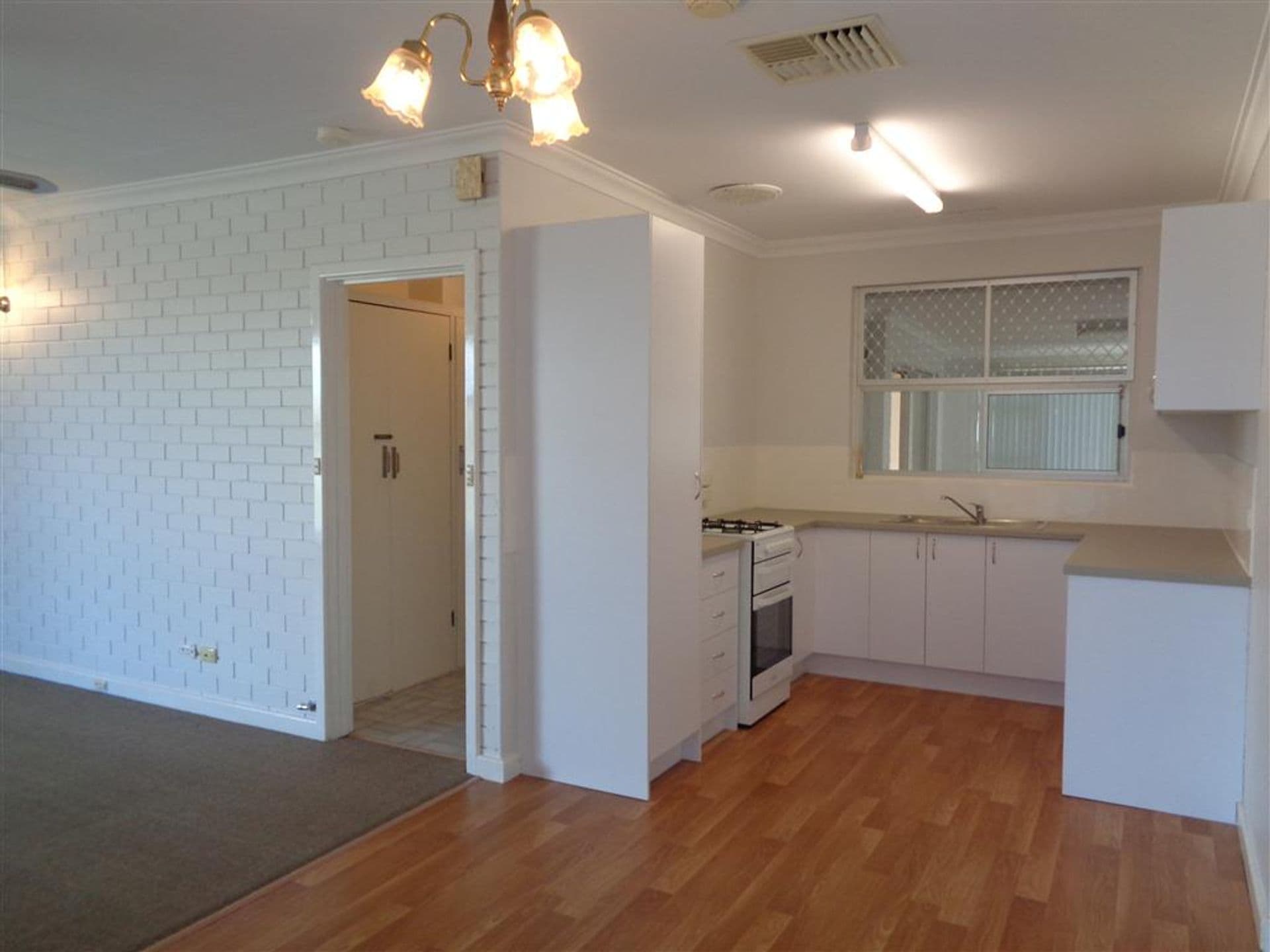 20/61 Rockingham Beach Road, Rockingham, WA, 6168, Safety Bay - Thumbnail 3