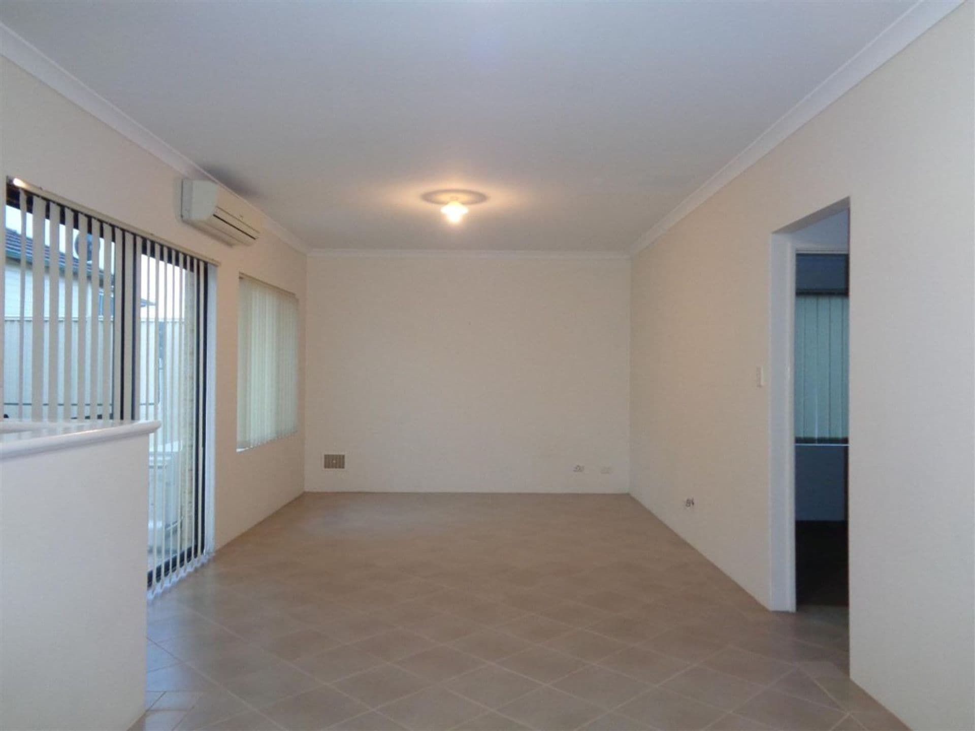 131A Kent Street, Rockingham, WA, 6168, Rockingham - Thumbnail 4