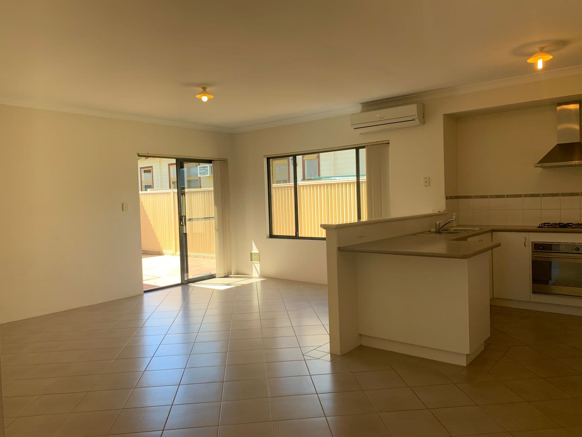 20/61 Rockingham Beach Road, Rockingham, WA, 6168, Rockingham - Thumbnail 6