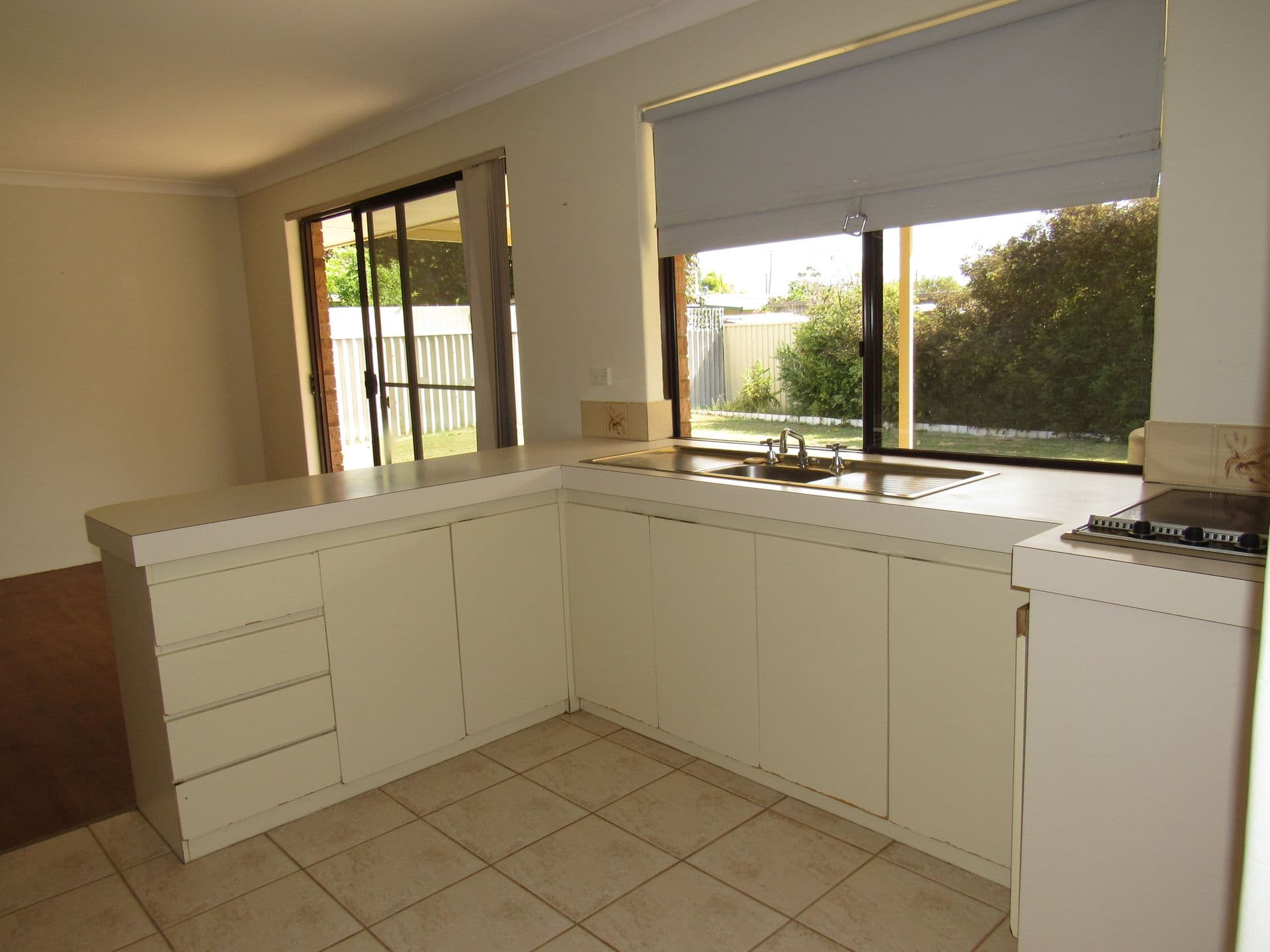 20/61 Rockingham Beach Road, Rockingham, WA, 6168, Safety Bay - Thumbnail 4