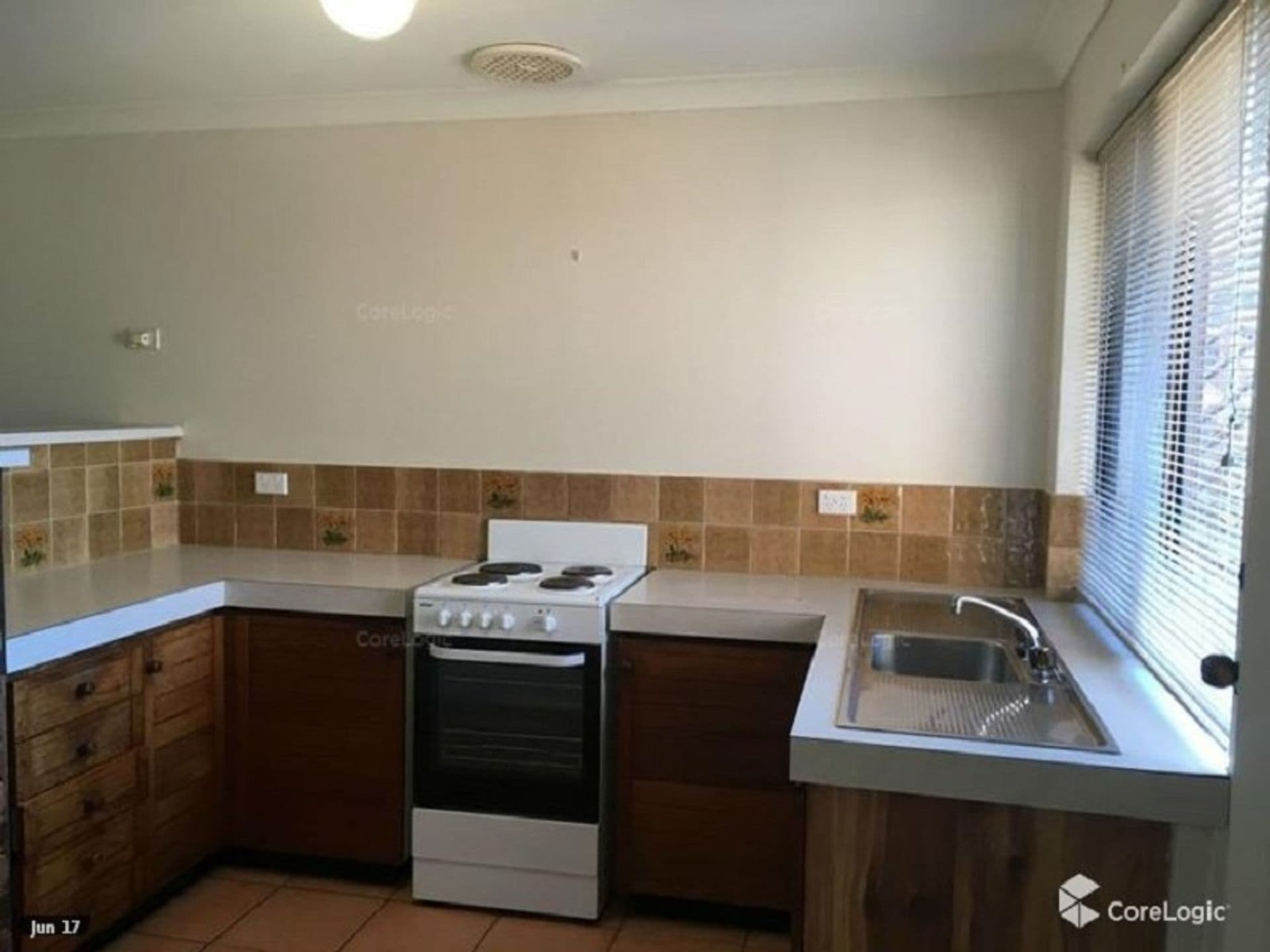 3/22 Bell Street, Rockingham, WA, 6168, Rockingham - Thumbnail 2