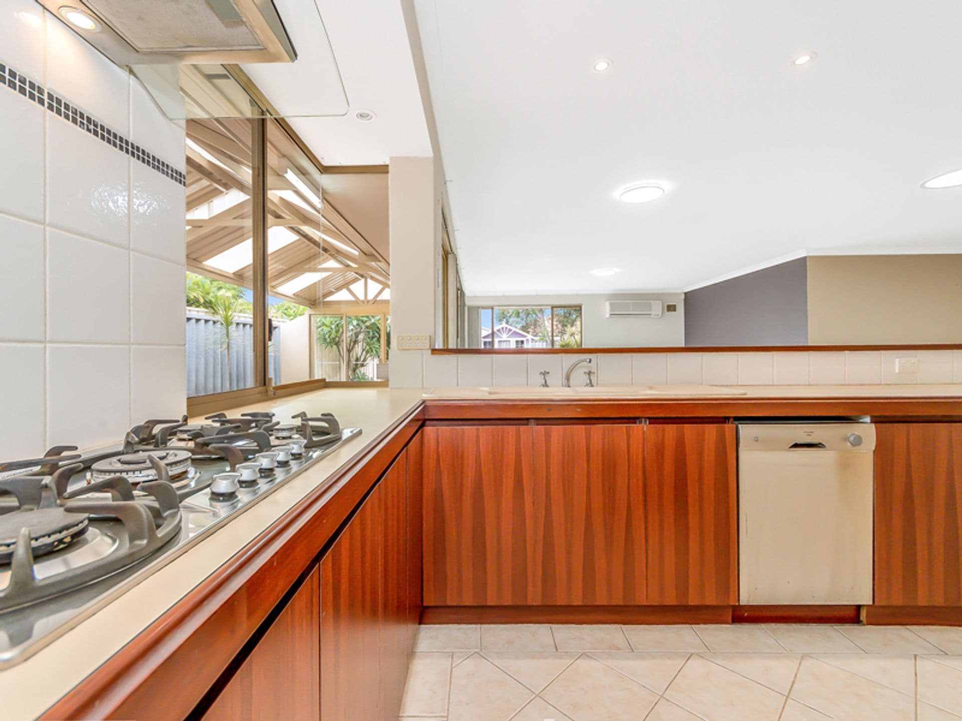 20/61 Rockingham Beach Road, Rockingham, WA, 6168, Rockingham - Thumbnail 7