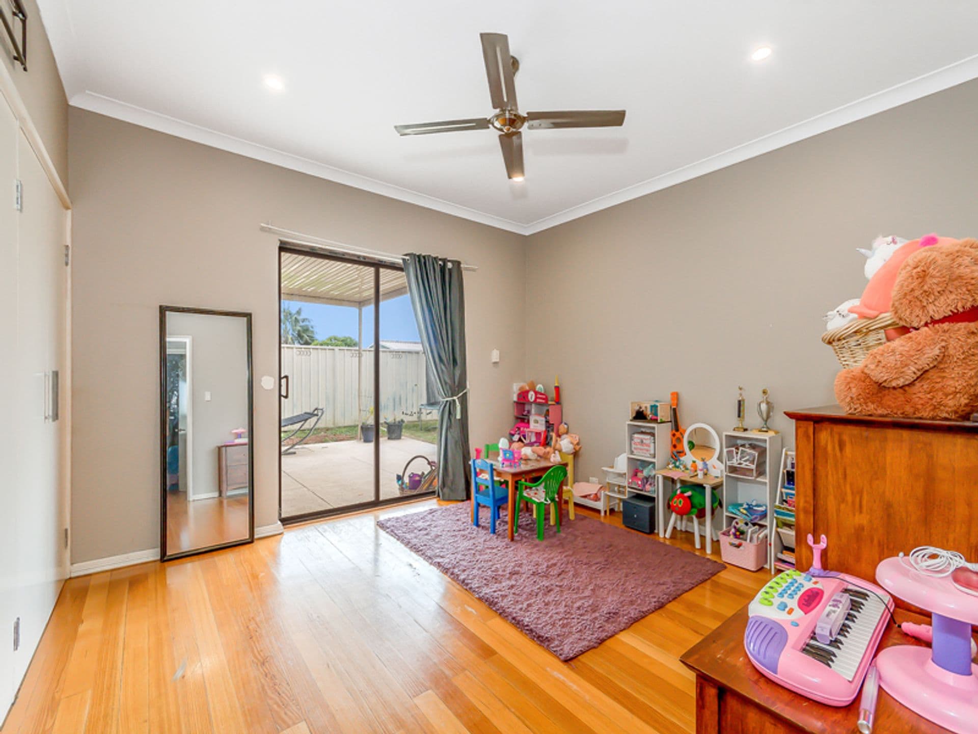 4 Mayfair Court, Cooloongup, WA, 6168, Cooloongup - Thumbnail 7