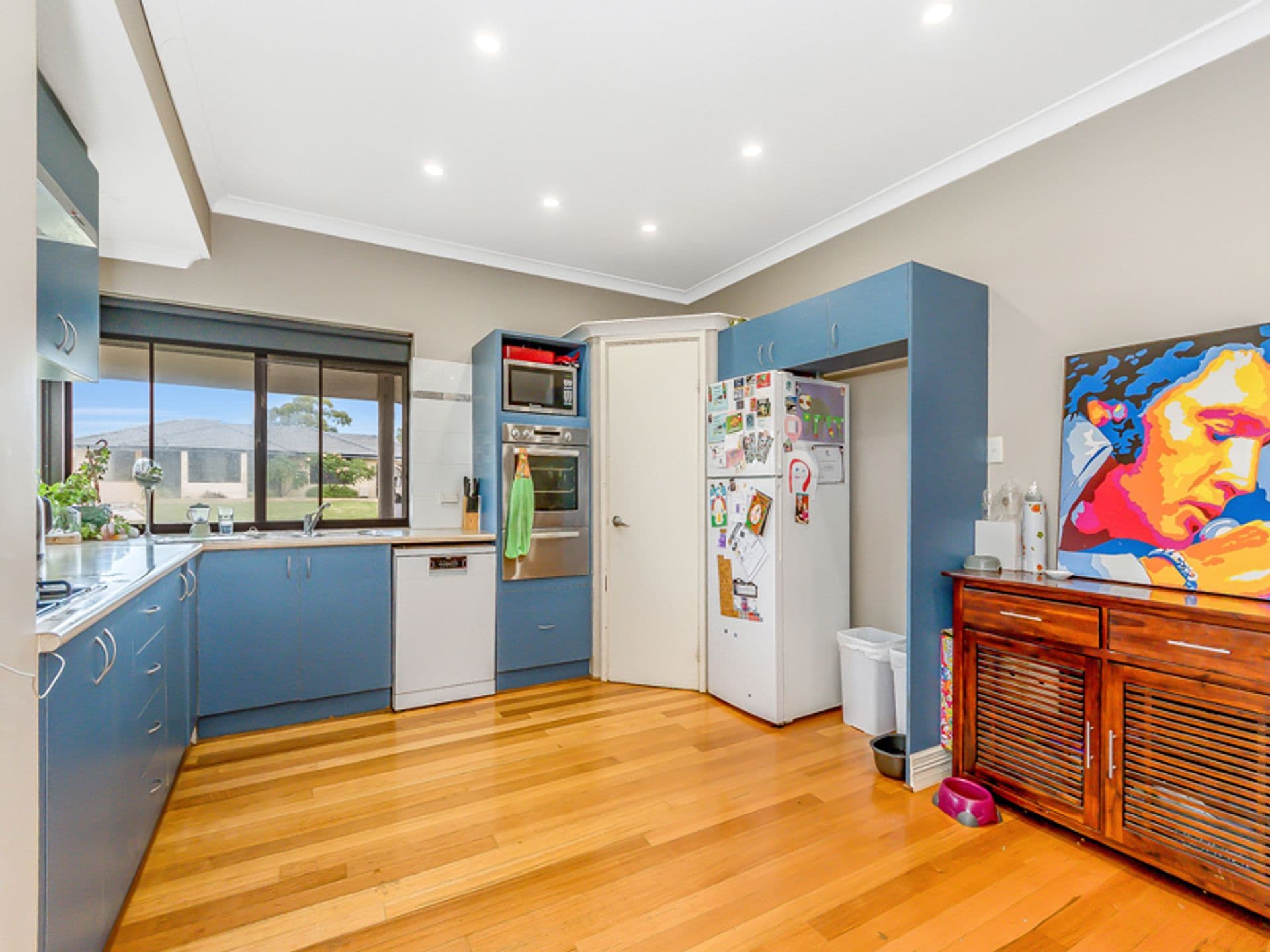 4 Mayfair Court, Cooloongup, WA, 6168, Cooloongup - Thumbnail 4