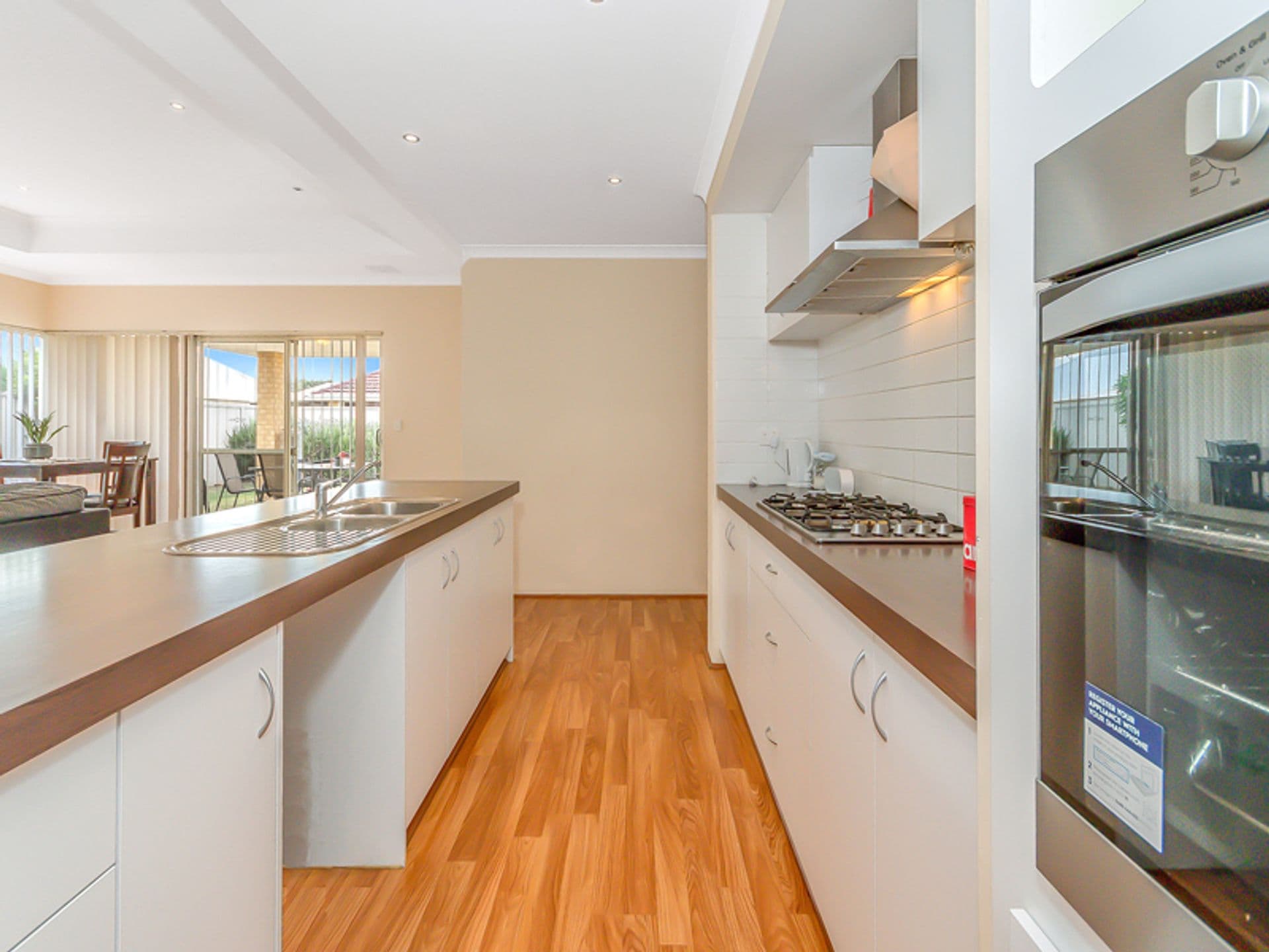 20/61 Rockingham Beach Road, Rockingham, WA, 6168, Waikiki - Thumbnail 3