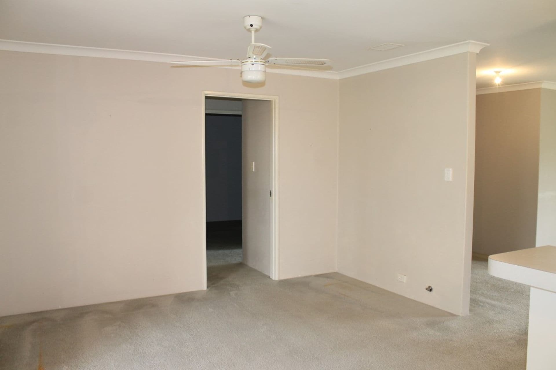 4/113 Simpson Avenue, Rockingham, WA, 6168, Rockingham - Thumbnail 4