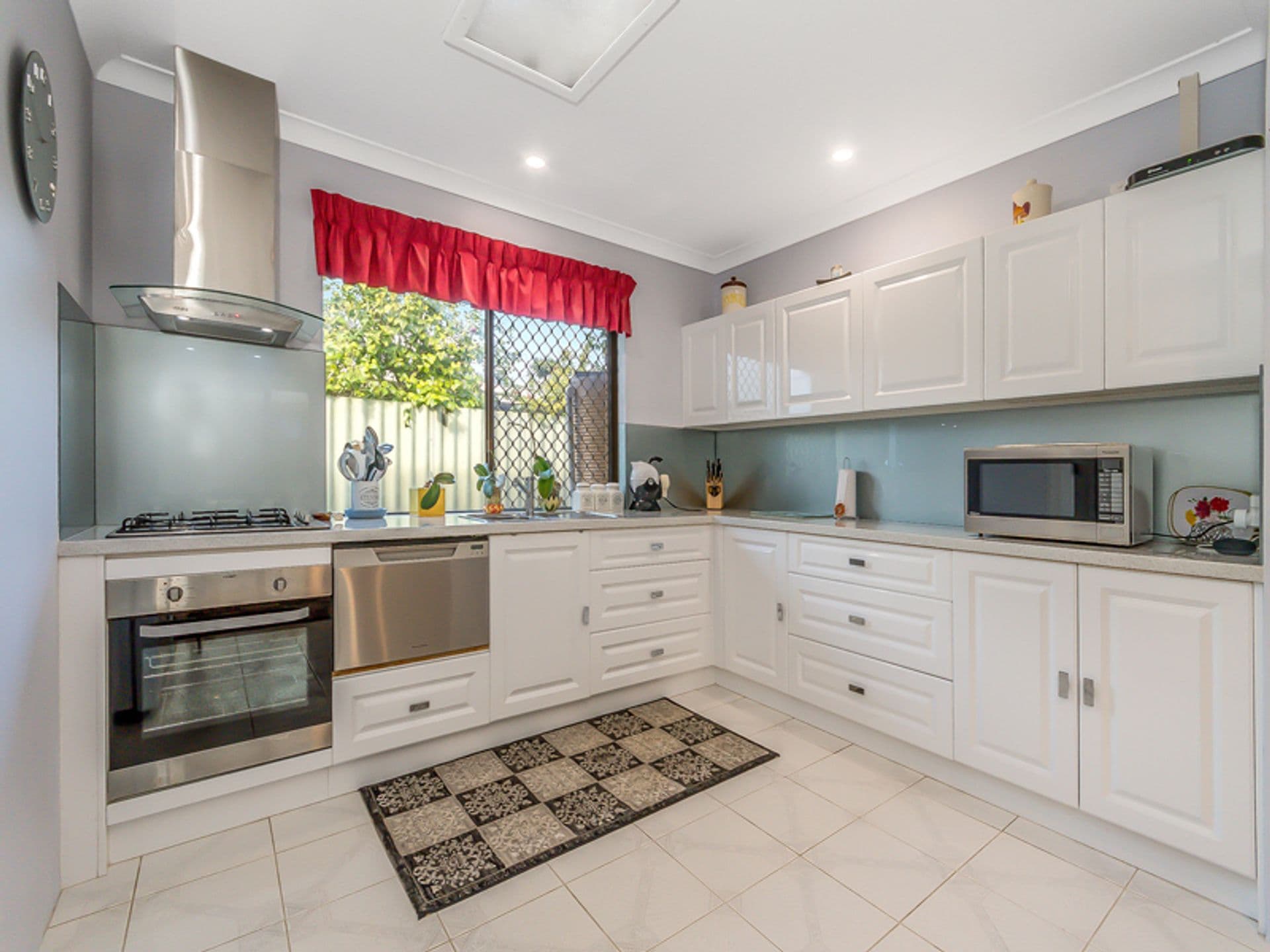109 Fendam Street, Warnbro, WA, 6169, Warnbro - Thumbnail 3