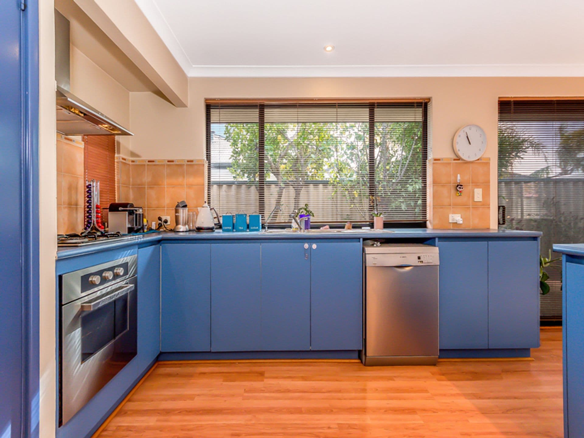 20/61 Rockingham Beach Road, Rockingham, WA, 6168, Port Kennedy - Thumbnail 2
