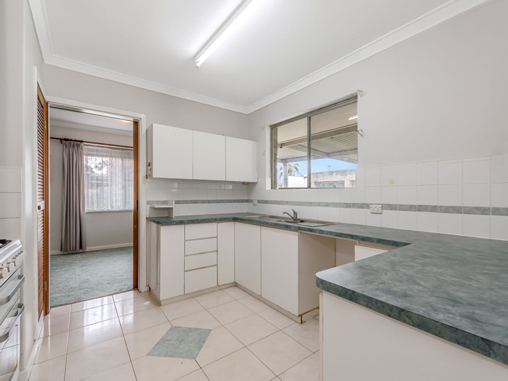 20/61 Rockingham Beach Road, Rockingham, WA, 6168, Warnbro - Thumbnail 6
