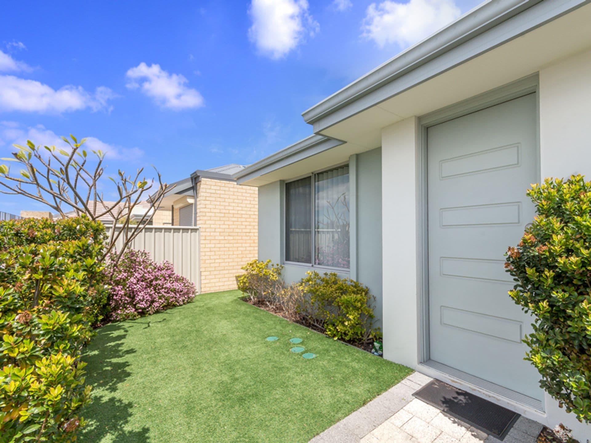 20/61 Rockingham Beach Road, Rockingham, WA, 6168, Golden Bay - Image 1