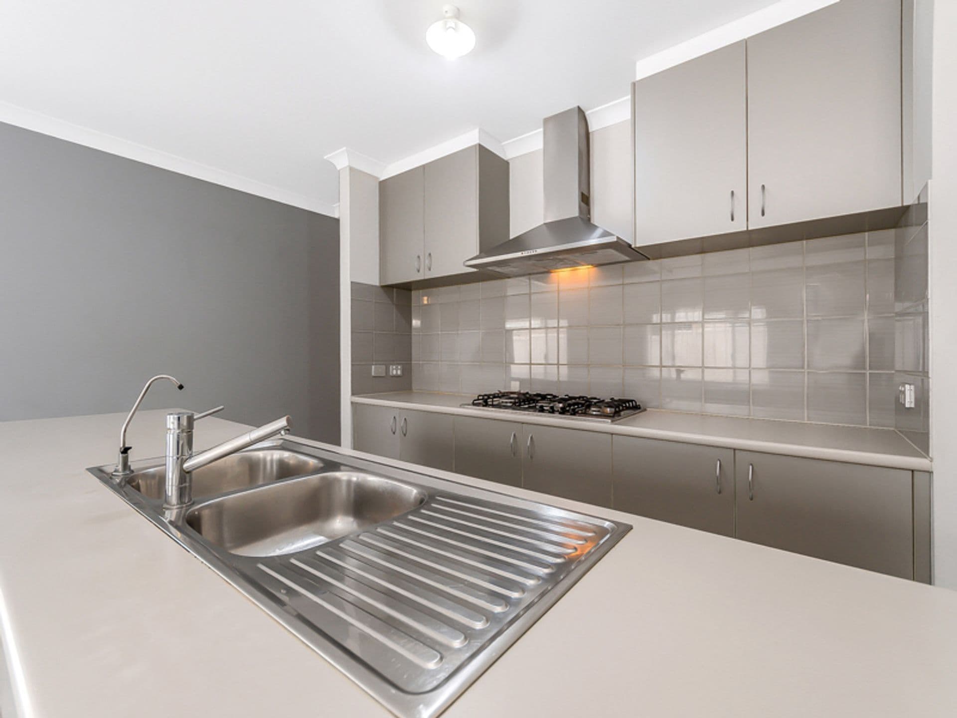 20/61 Rockingham Beach Road, Rockingham, WA, 6168, Waikiki - Thumbnail 3