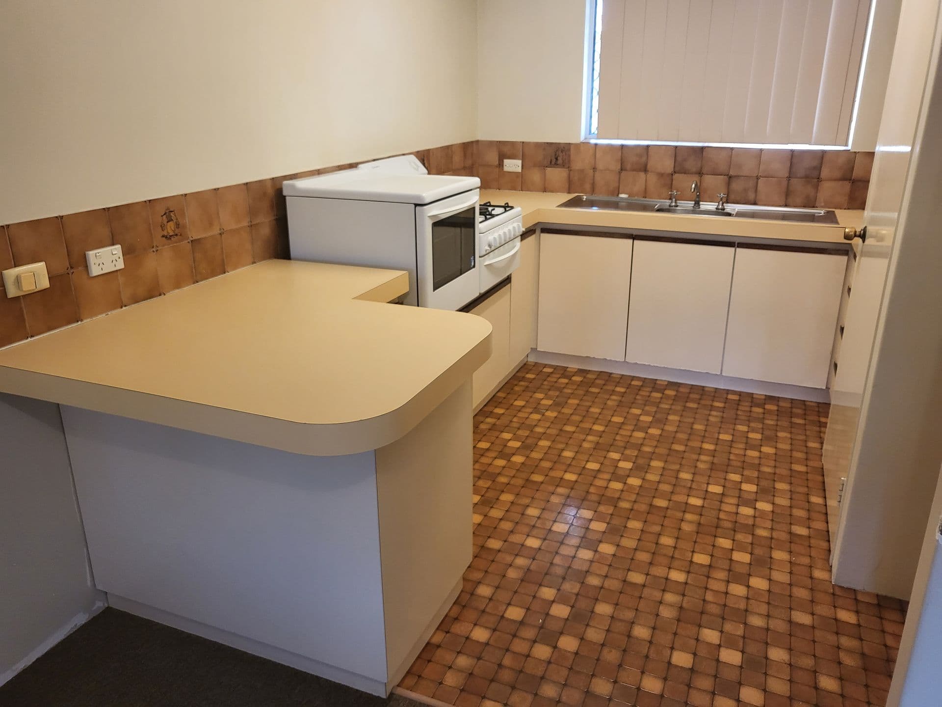 13/101 Simpson Avenue, Rockingham, WA, 6168, Seven Hills - Thumbnail 5