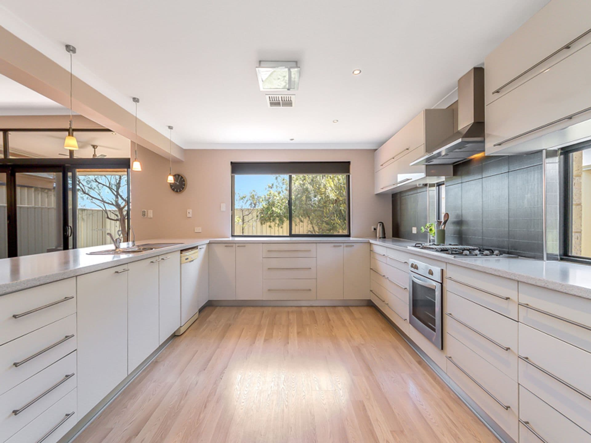 20/61 Rockingham Beach Road, Rockingham, WA, 6168, Baldivis - Thumbnail 3