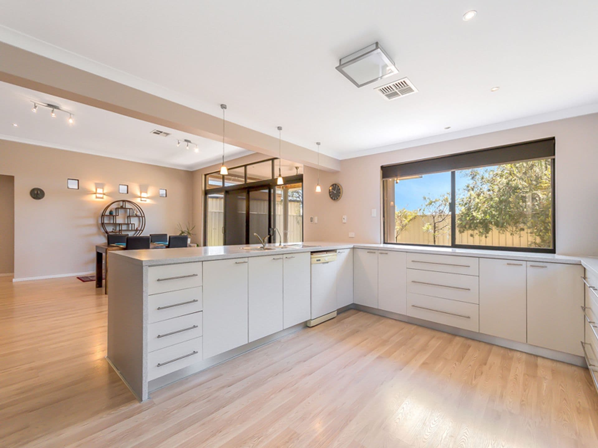 20/61 Rockingham Beach Road, Rockingham, WA, 6168, Baldivis - Thumbnail 5
