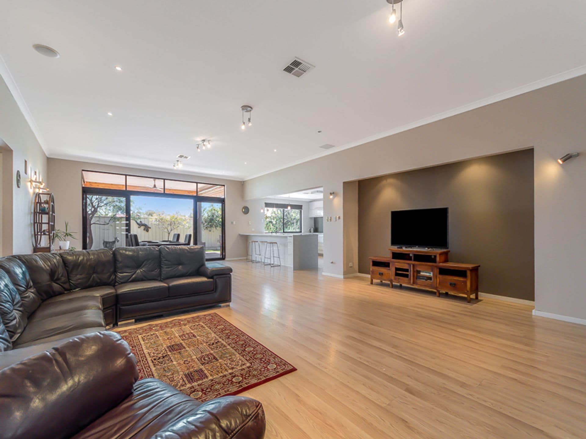 20/61 Rockingham Beach Road, Rockingham, WA, 6168, Baldivis - Thumbnail 8