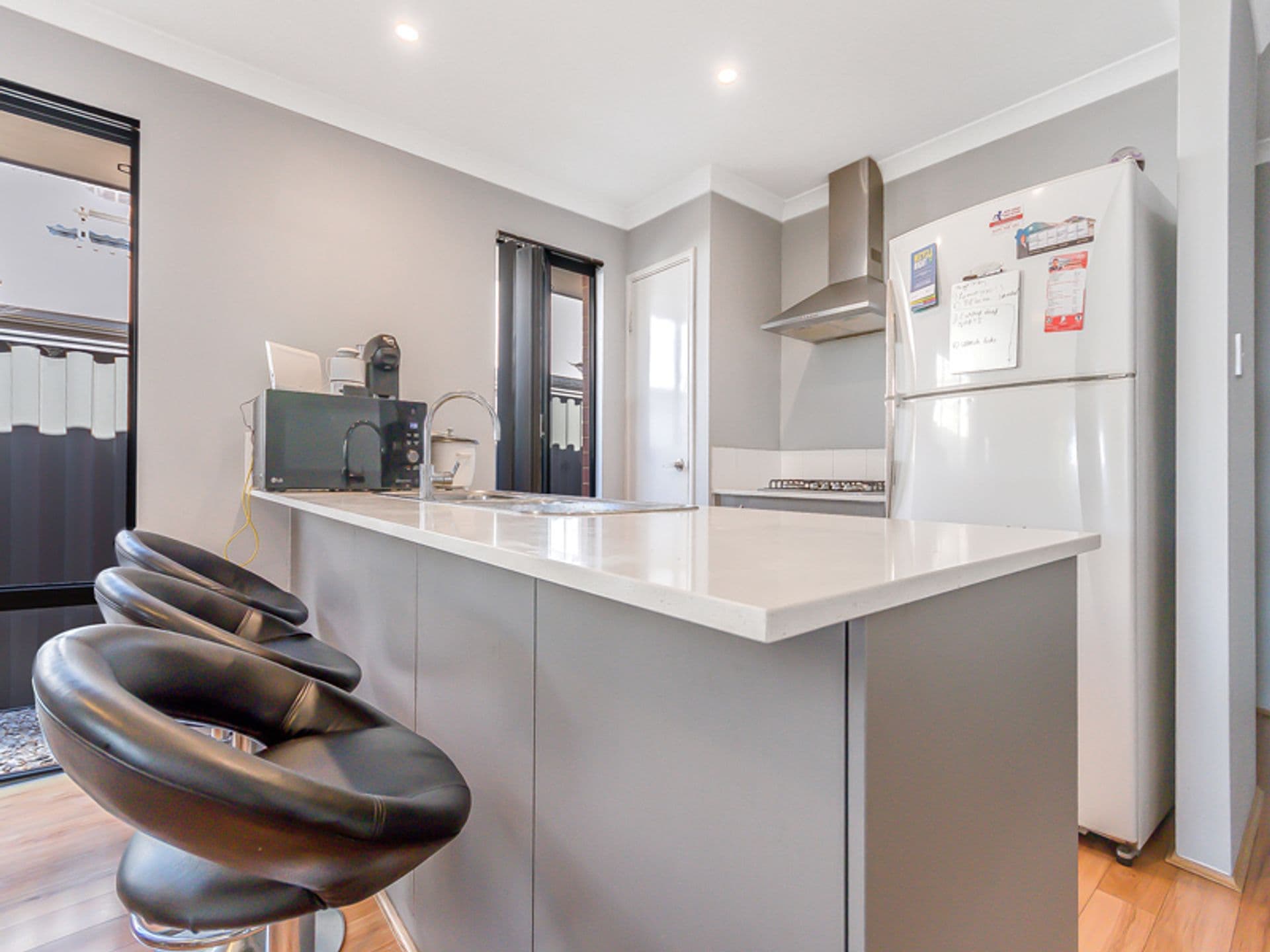 20/61 Rockingham Beach Road, Rockingham, WA, 6168, Baldivis - Thumbnail 3