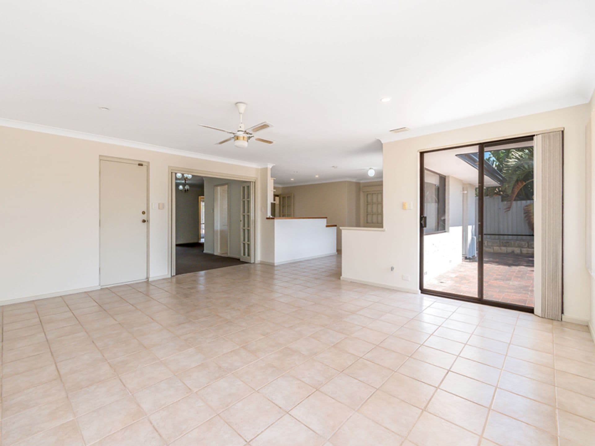 20/61 Rockingham Beach Road, Rockingham, WA, 6168, Safety Bay - Thumbnail 5