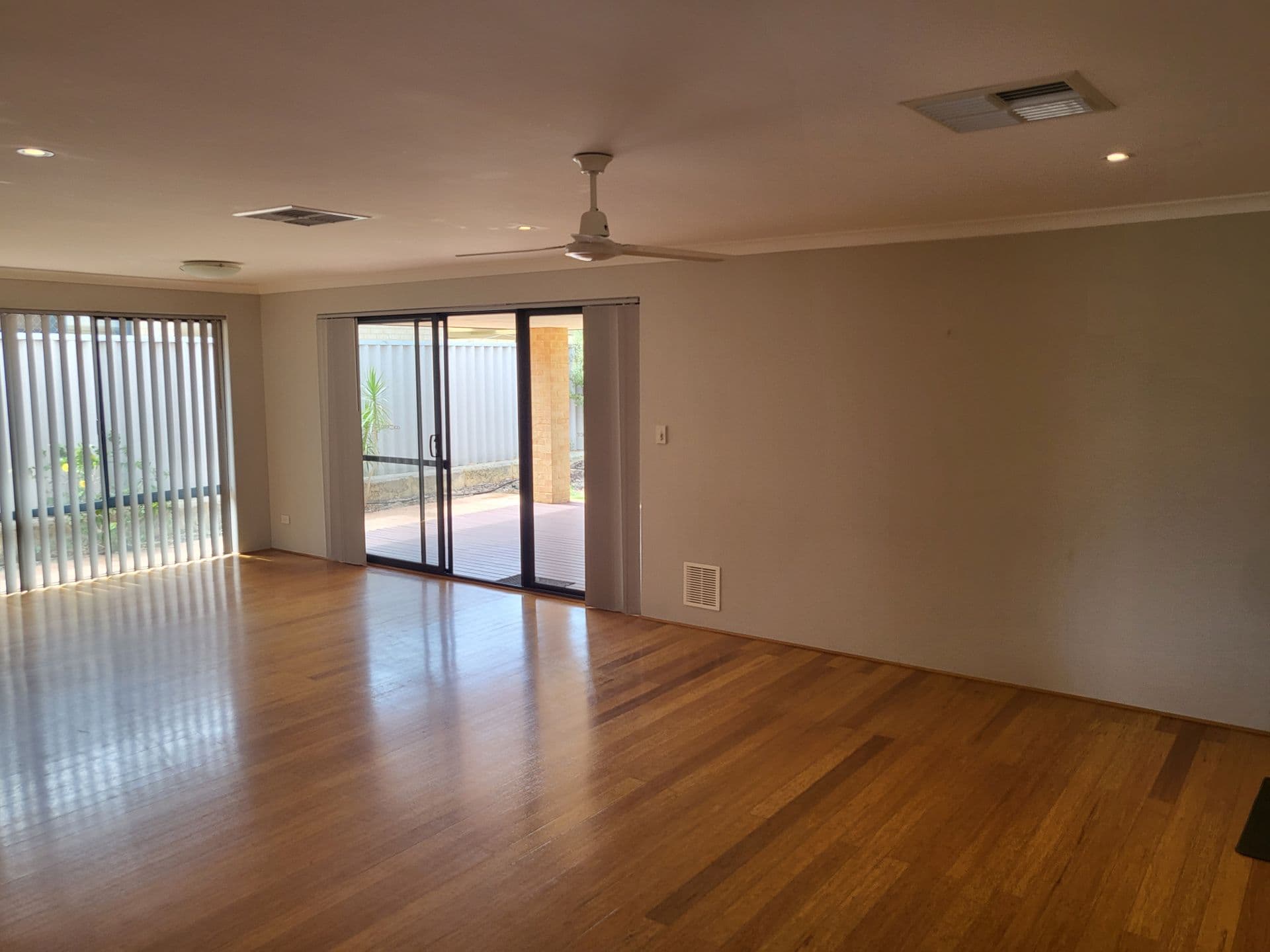 20/61 Rockingham Beach Road, Rockingham, WA, 6168, Secret Harbour - Thumbnail 7