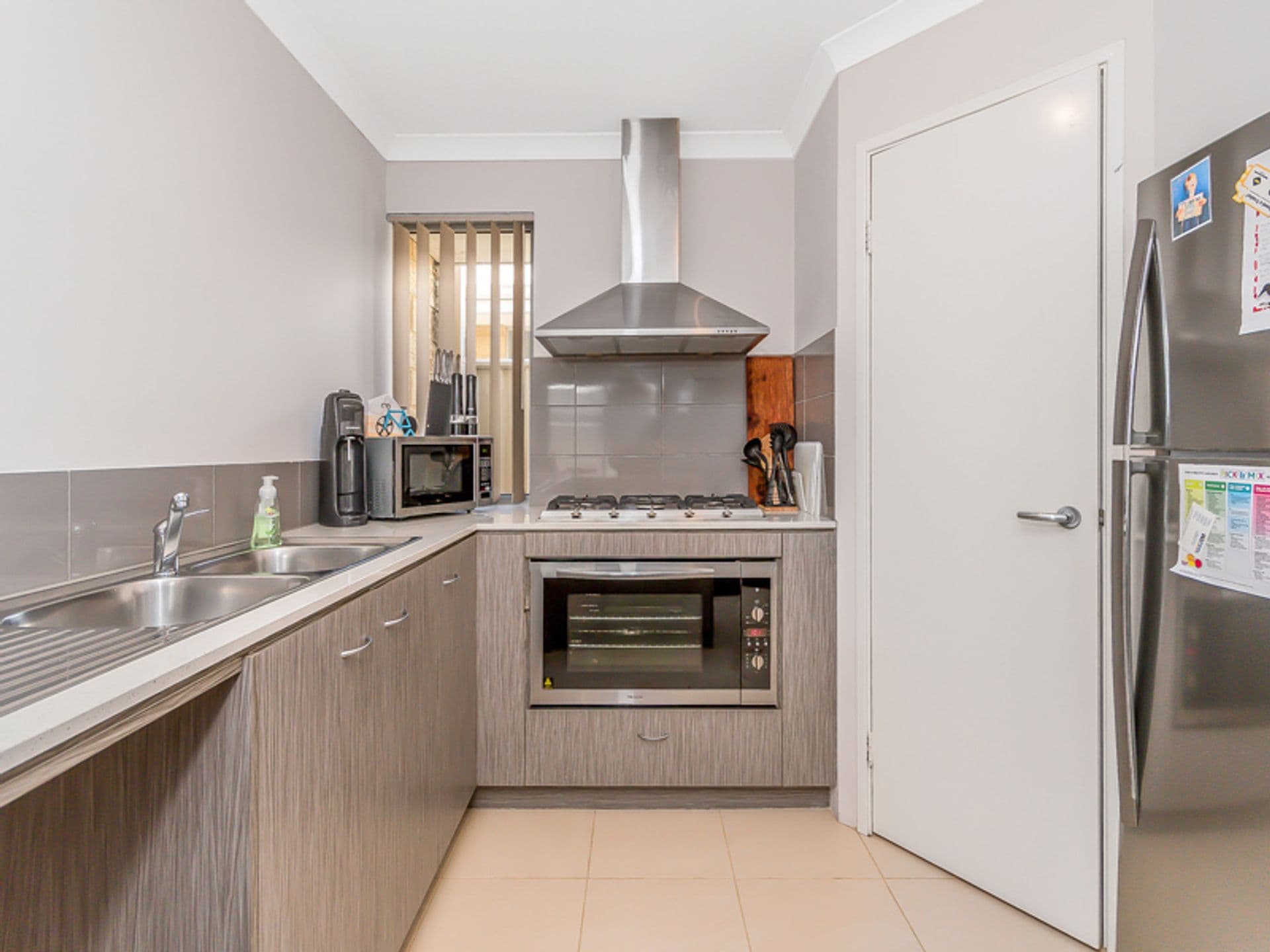 14 Mallina Crescent, Golden Bay, WA, 6174, Golden Bay - Thumbnail 4