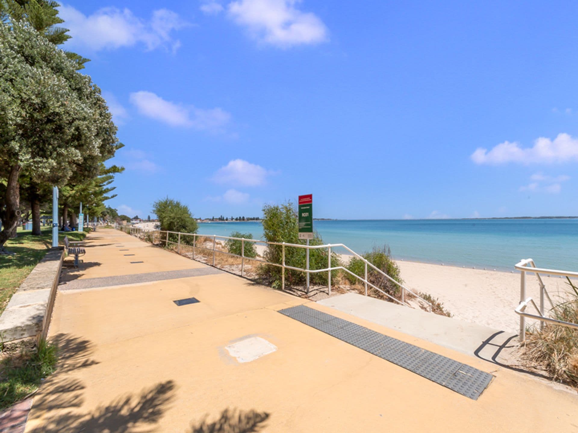 3/53 Rockingham Beach Road, Rockingham, WA, 6168, Rockingham - Thumbnail 2