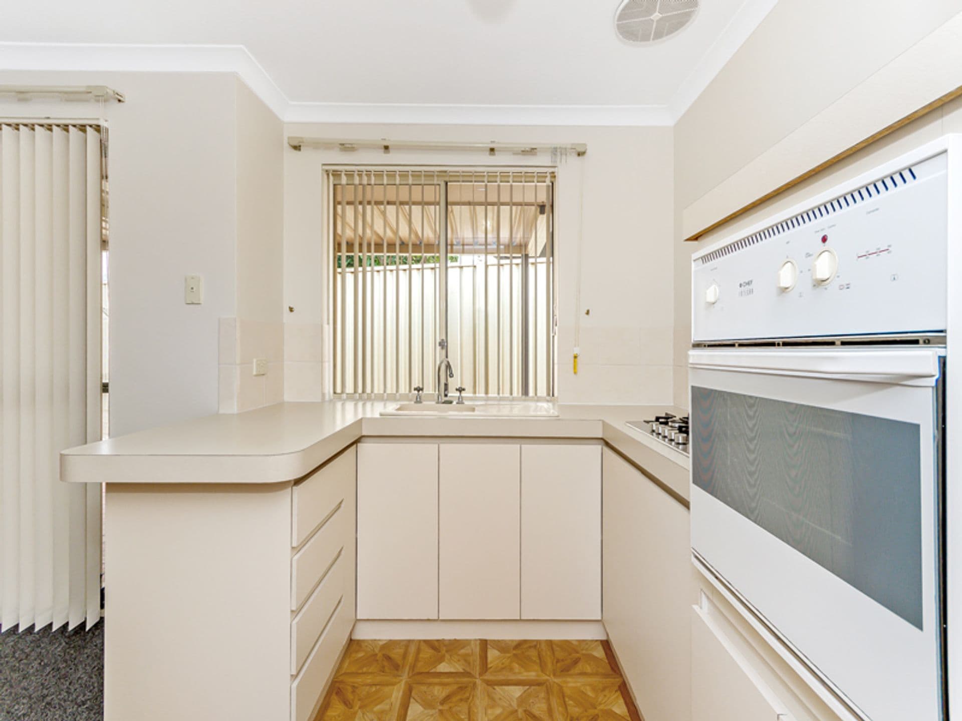 7/16-18 Inverness Court, Cooloongup, WA, 6168, Cooloongup - Thumbnail 4