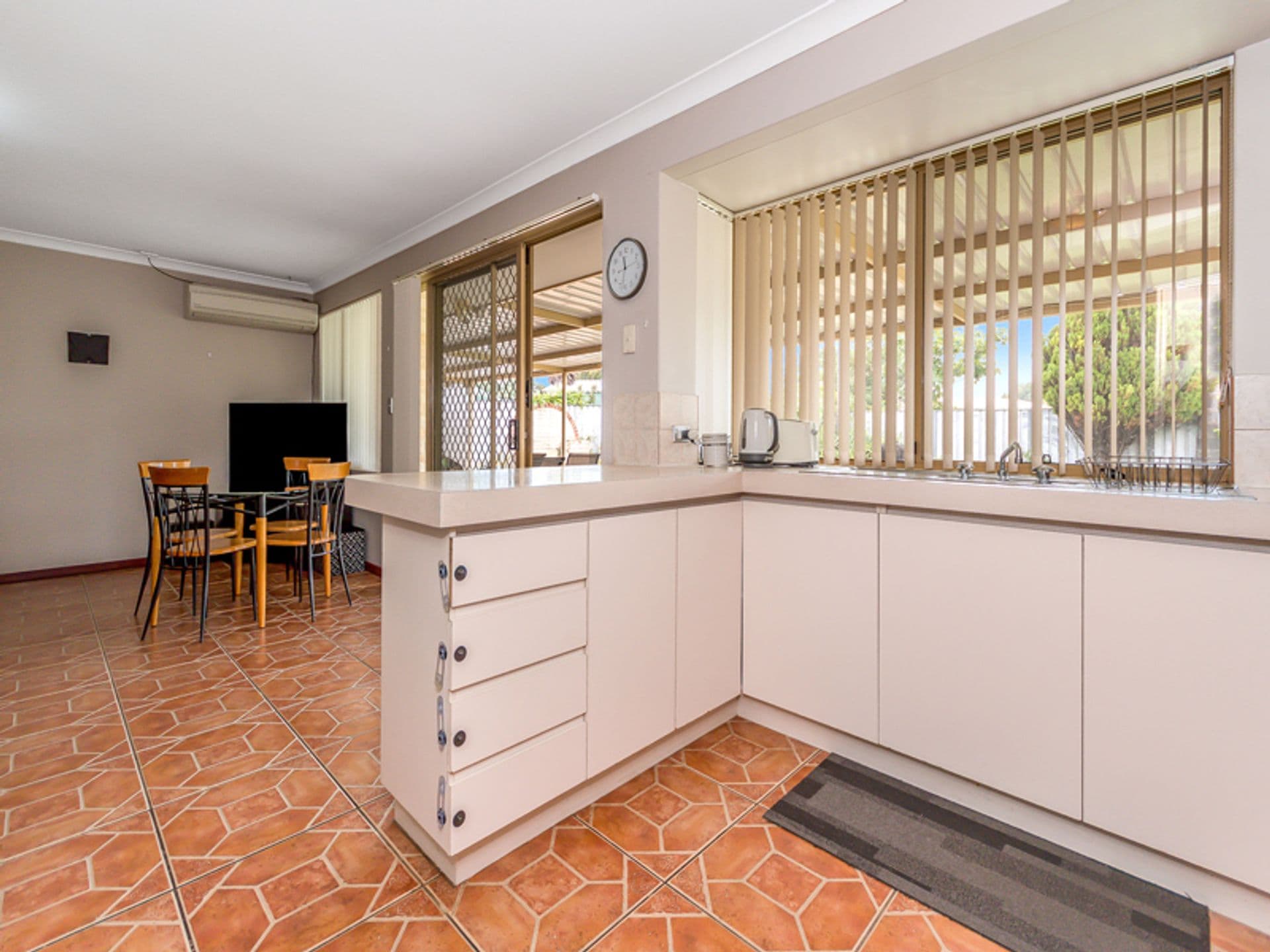 20/61 Rockingham Beach Road, Rockingham, WA, 6168, Waikiki - Thumbnail 4