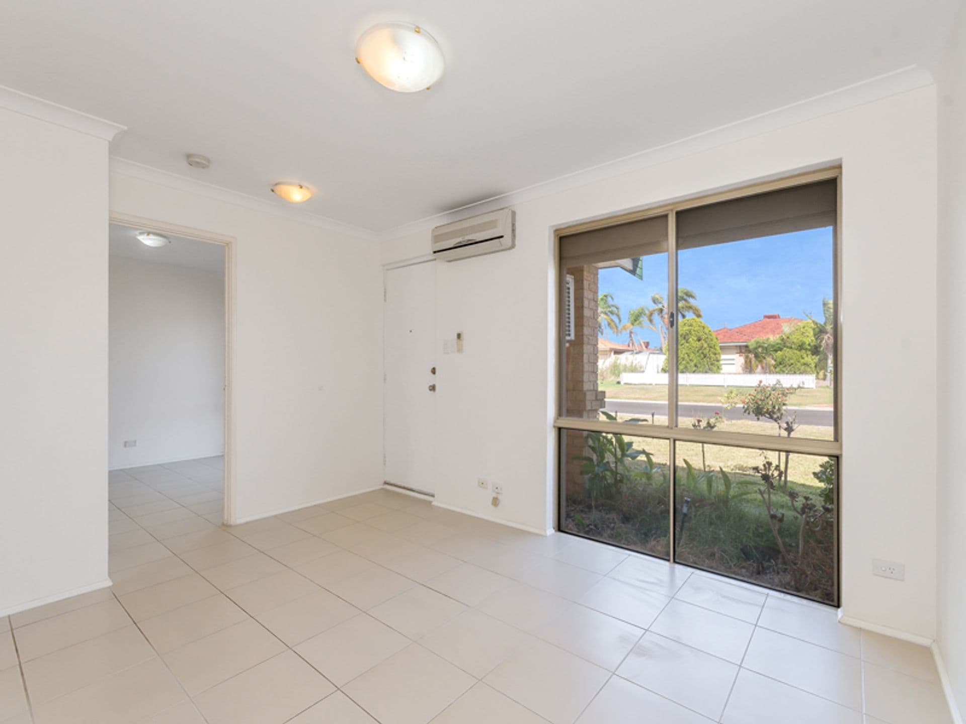 15 Torrens Drive, Waikiki, WA, 6169, Waikiki - Thumbnail 5