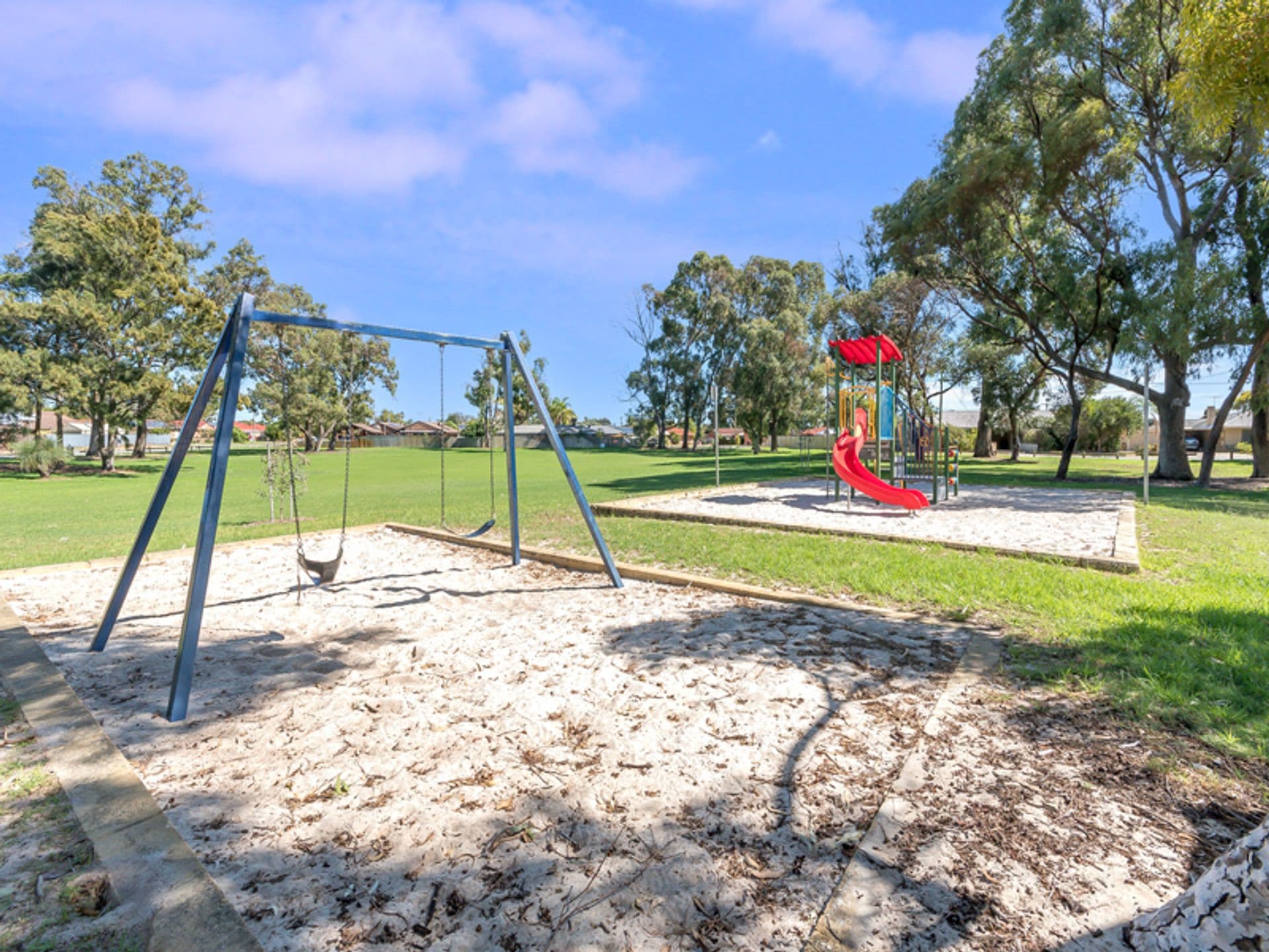 20/61 Rockingham Beach Road, Rockingham, WA, 6168, Cooloongup - Thumbnail 2