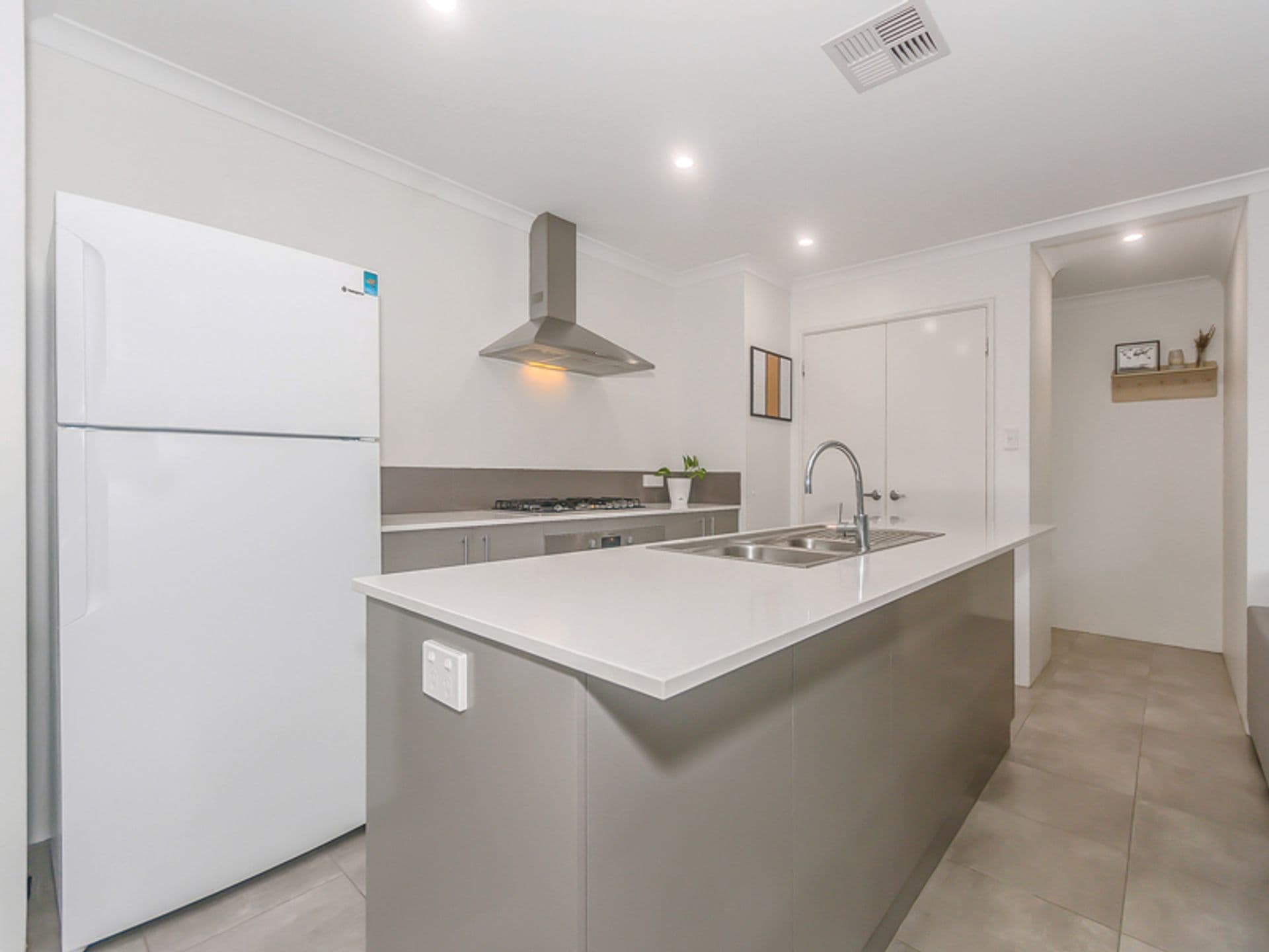 20/61 Rockingham Beach Road, Rockingham, WA, 6168, Baldivis - Thumbnail 4