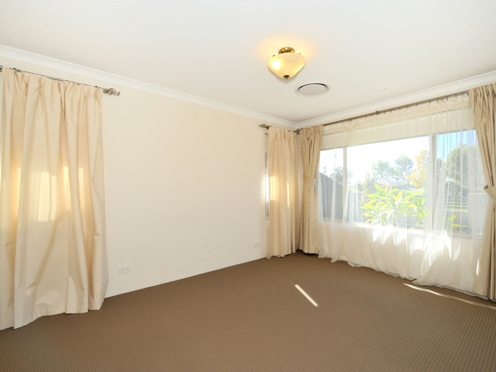 13 Bonnington Way, Baldivis, WA, 6171, Baldivis - Thumbnail 4
