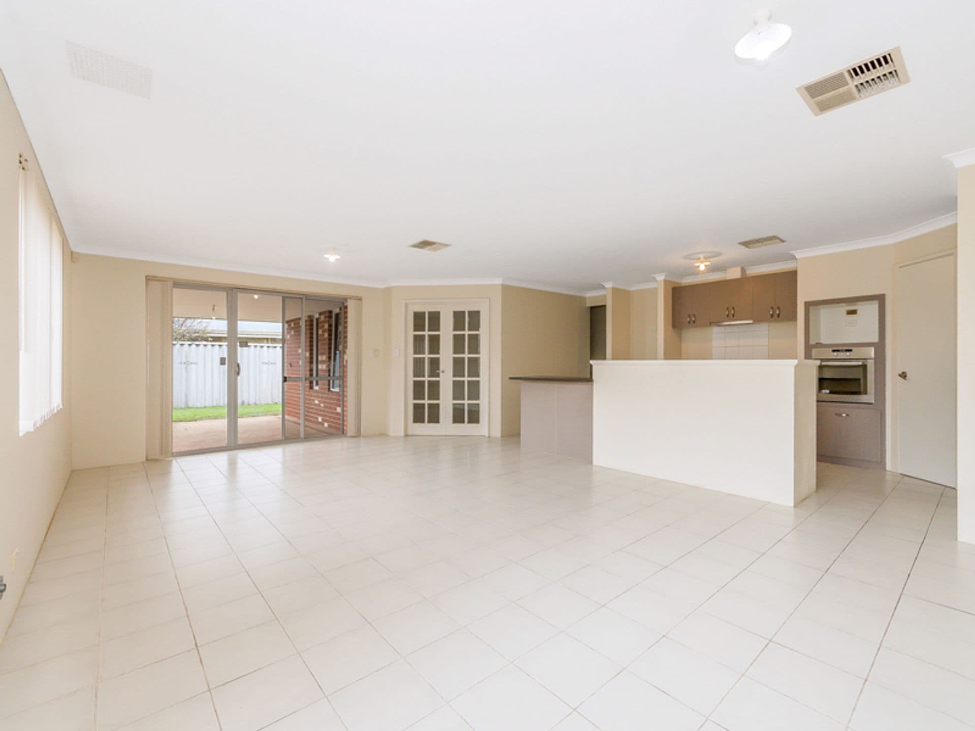 20/61 Rockingham Beach Road, Rockingham, WA, 6168, Shoalwater - Thumbnail 8