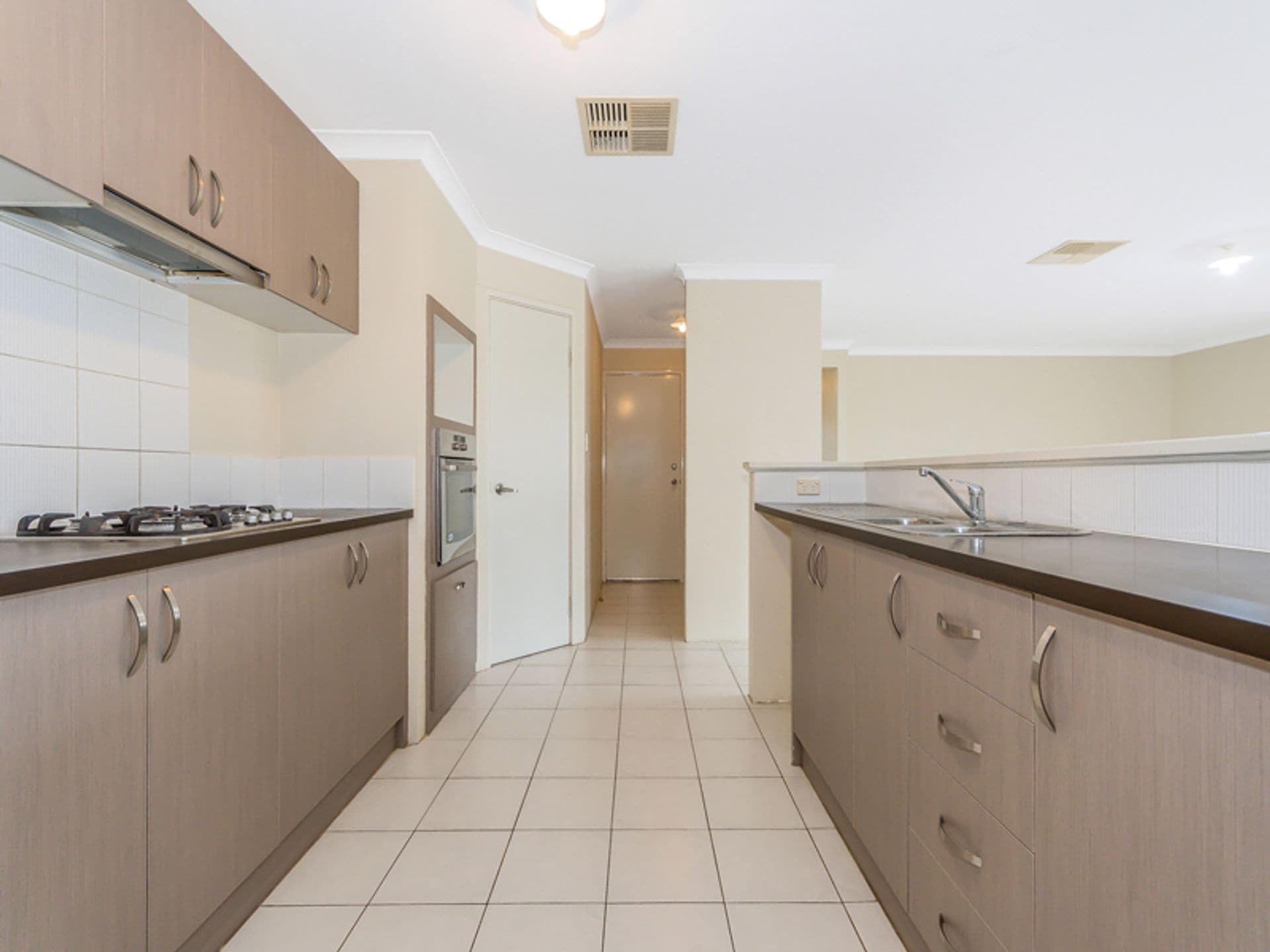 20/61 Rockingham Beach Road, Rockingham, WA, 6168, Shoalwater - Thumbnail 5