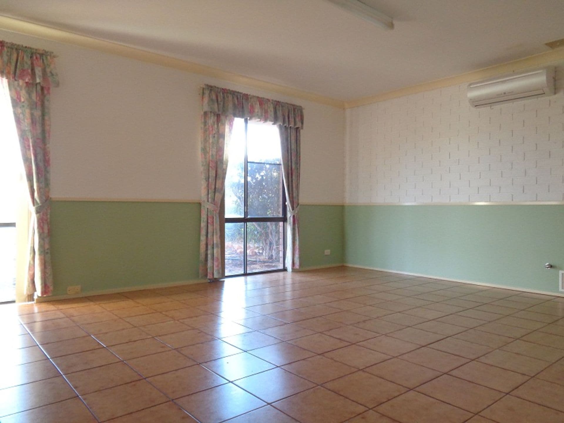 20/61 Rockingham Beach Road, Rockingham, WA, 6168, Hillman - Thumbnail 6